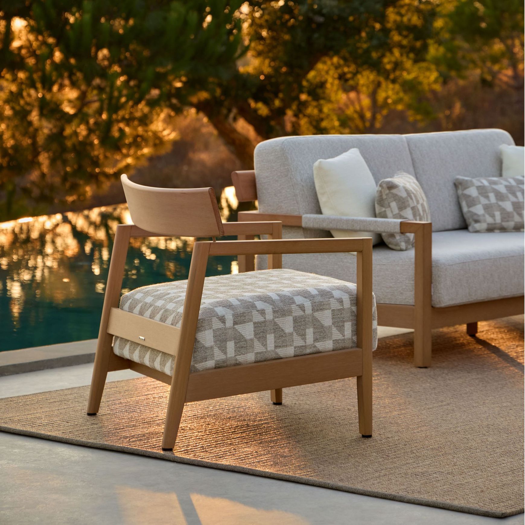 Kubik TechTeak Club Lounge Armchair