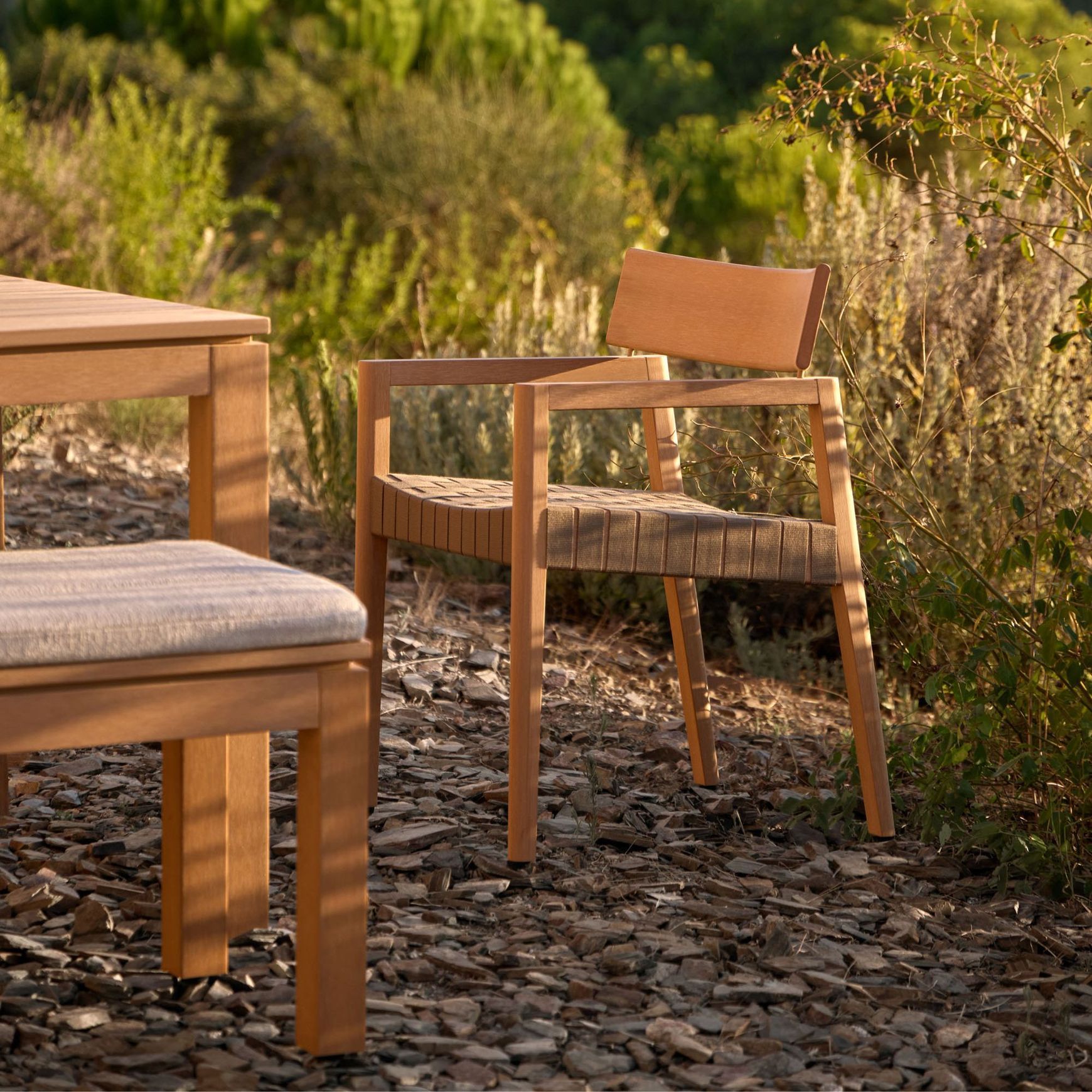 Kubik TechTeak Dining Chair with Arms