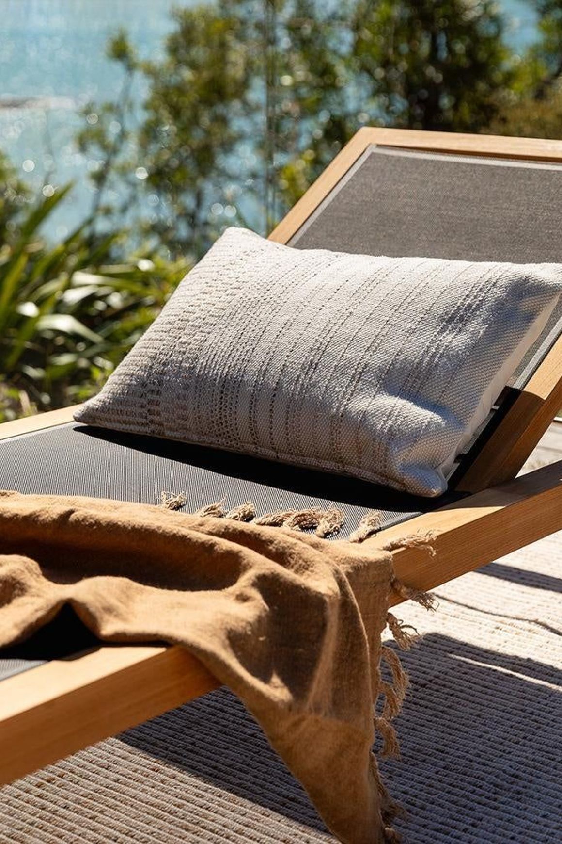 Baya Sonnet In & Outdoor Cushion - Almond