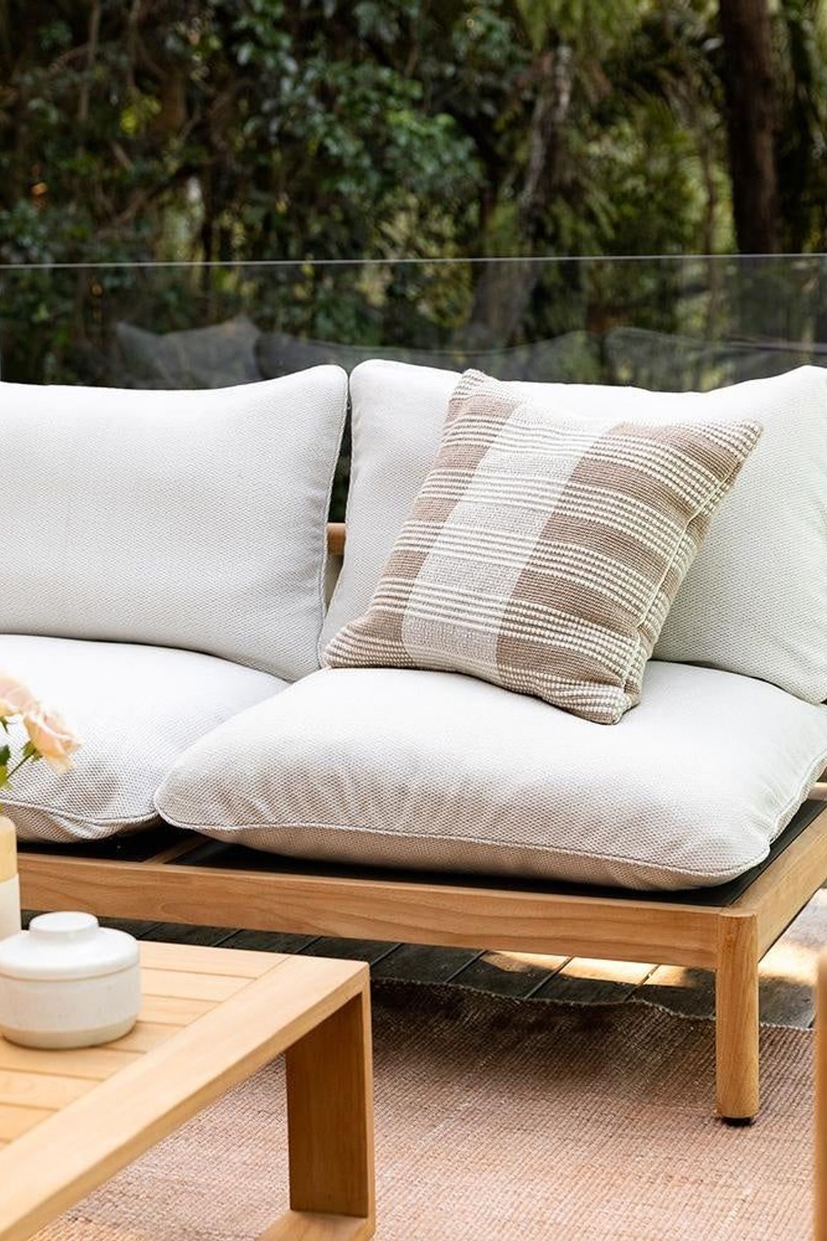 Baya Waverly In & Outdoor Cushion - Almond