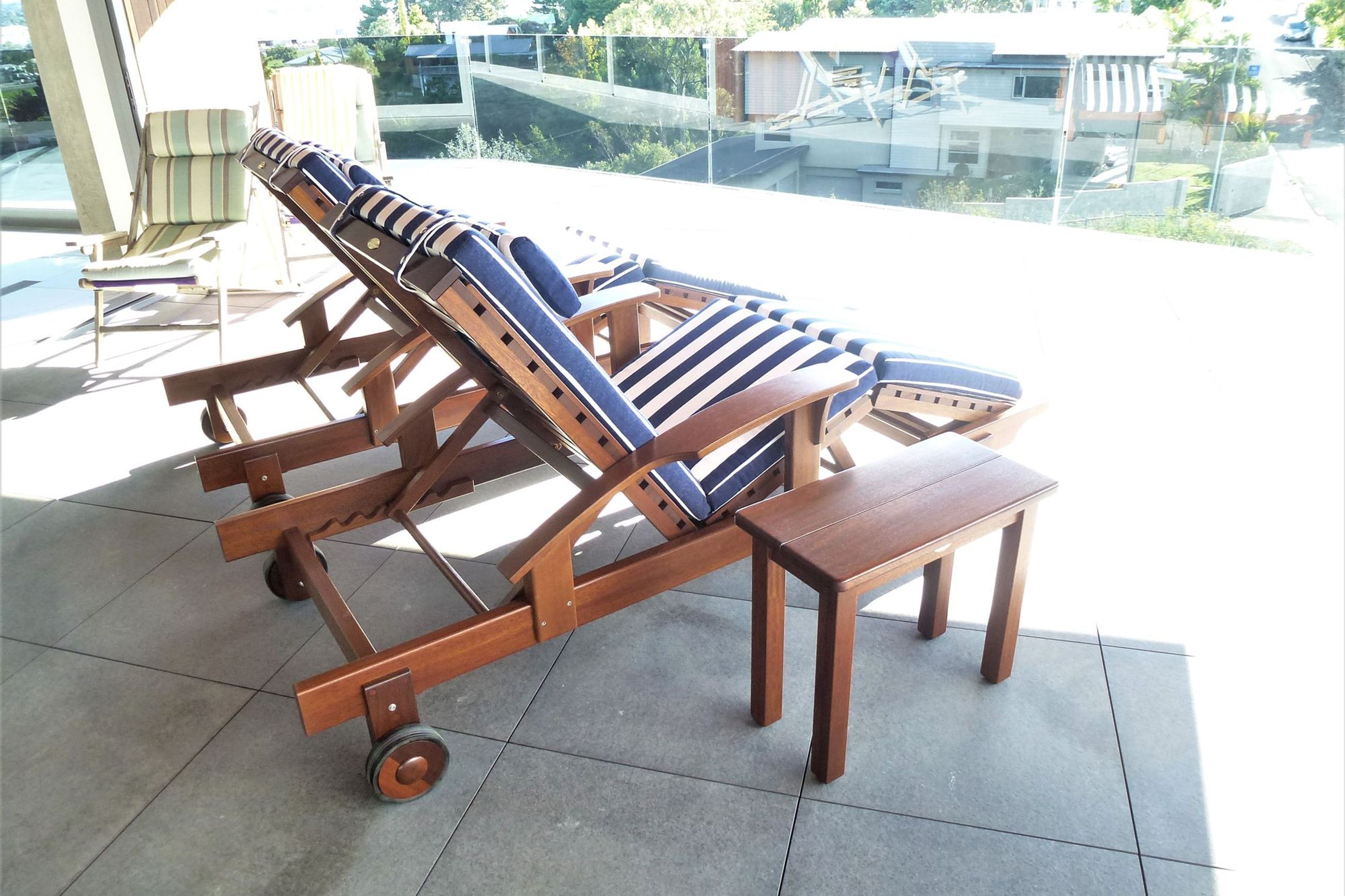 Standard Lounger