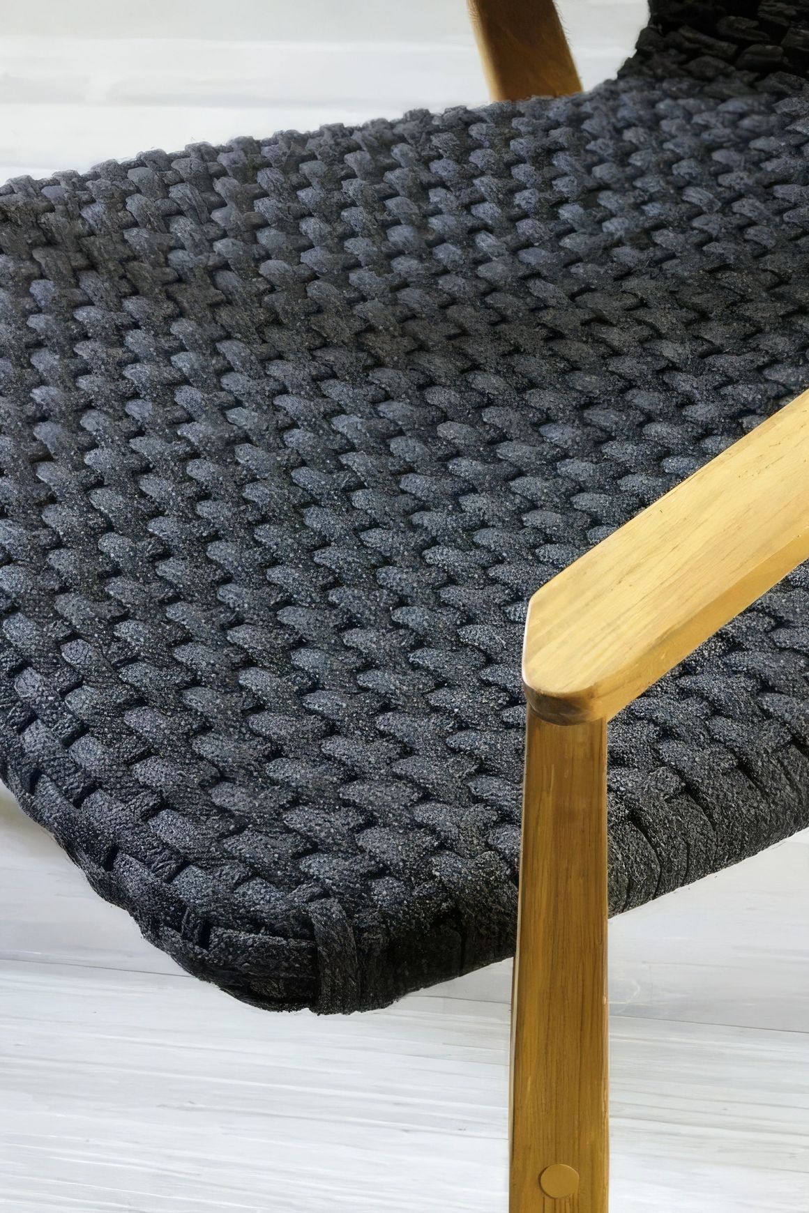 ETHIMO KNIT Dining Chair