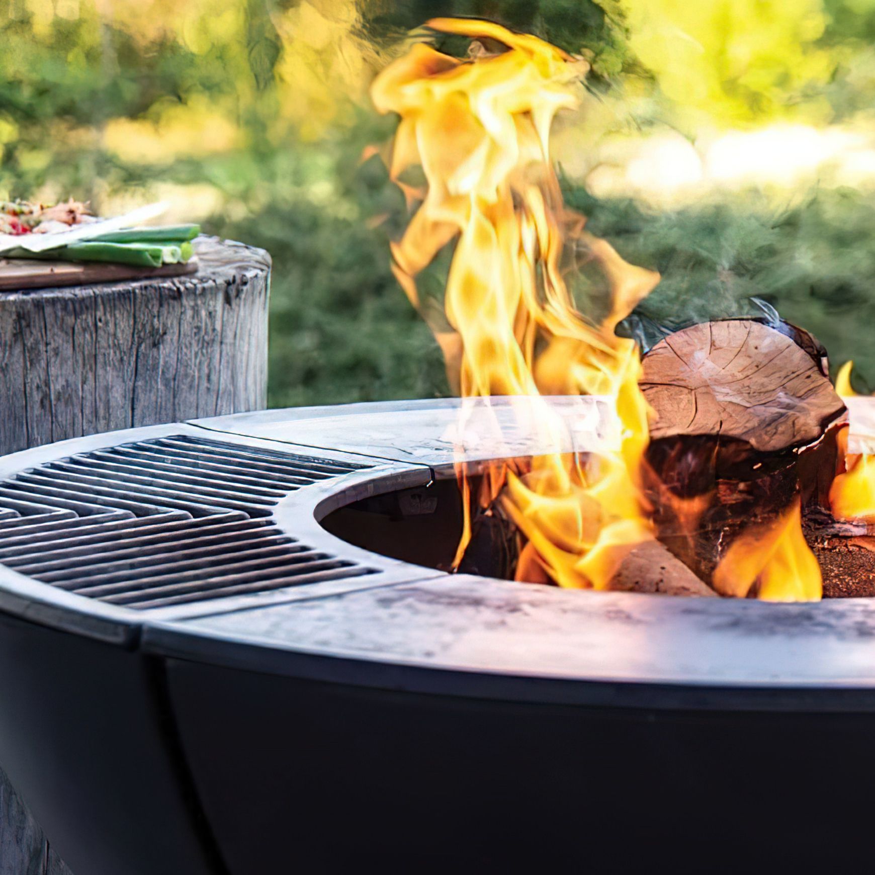 Hergóm Meteor Cast Iron Fire Pit