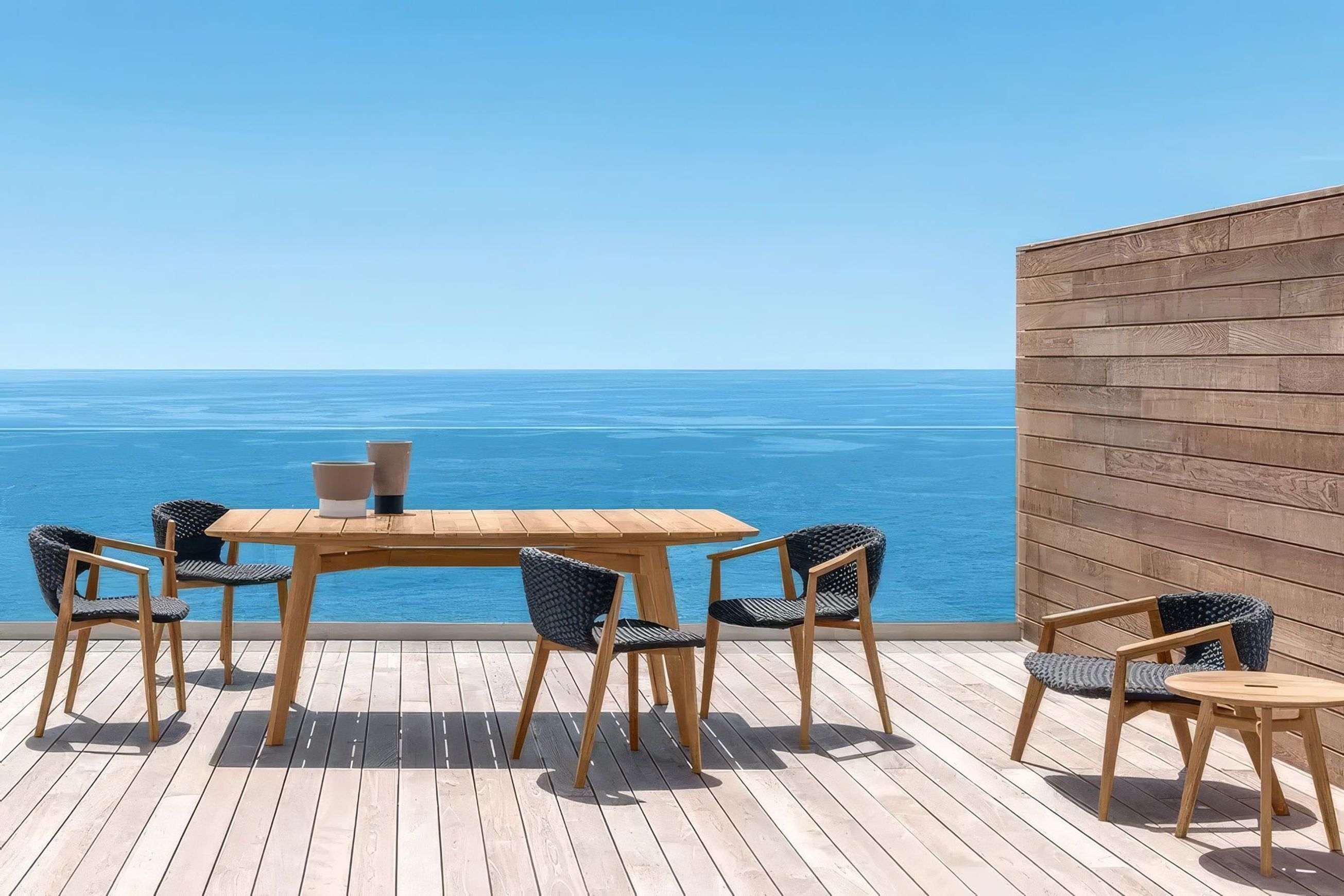 ETHIMO KNIT Lounge Armchair