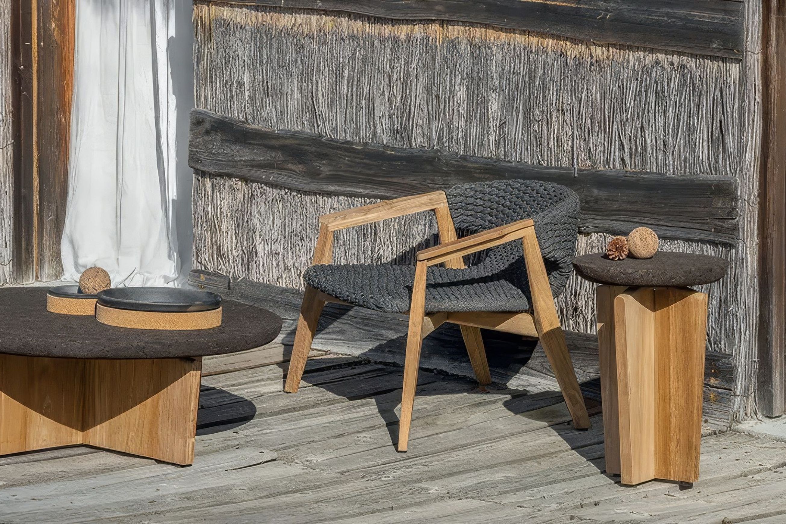 ETHIMO KNIT Lounge Armchair