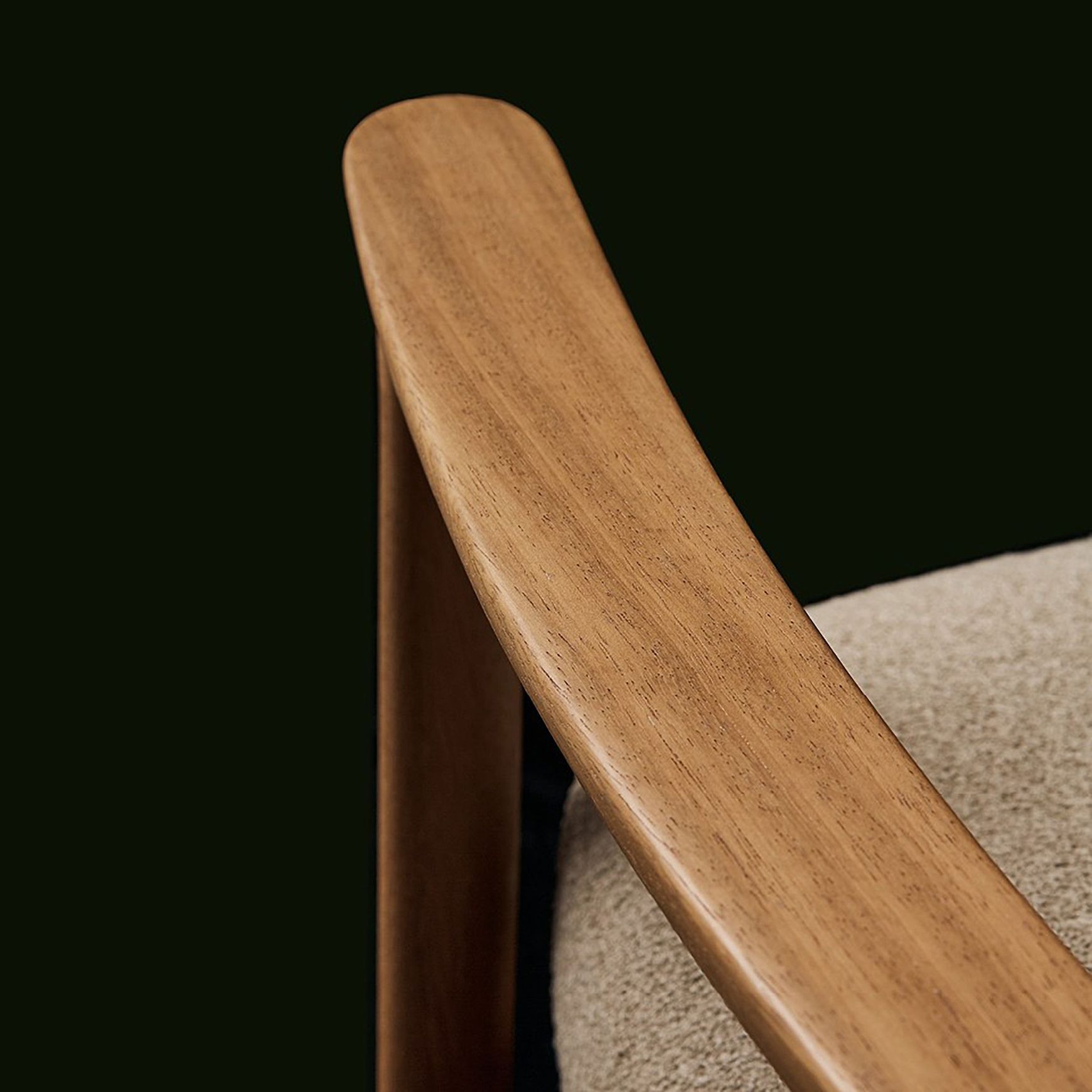 Magnolia Sofa