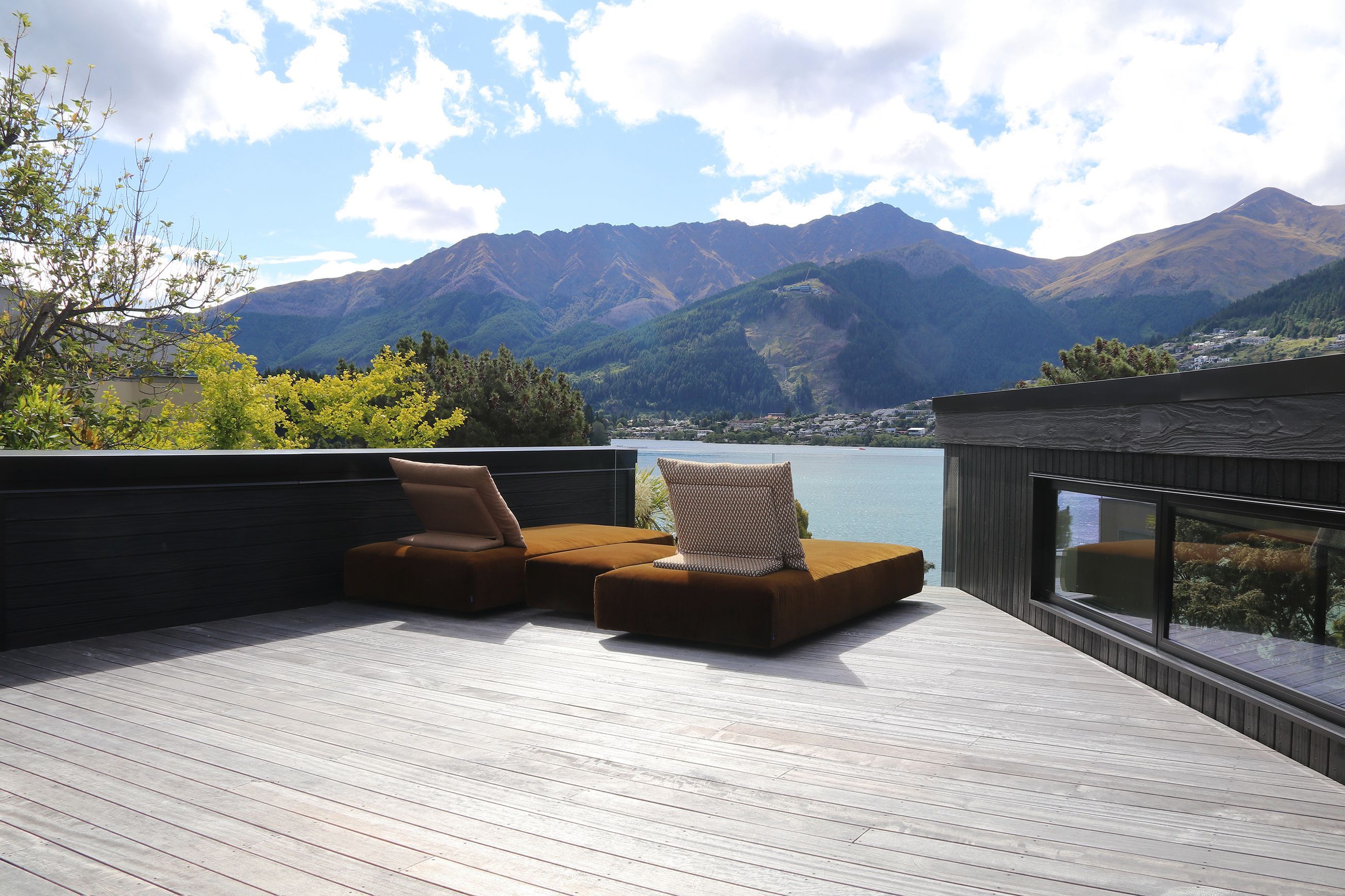 Iwan Outdoor Sofa