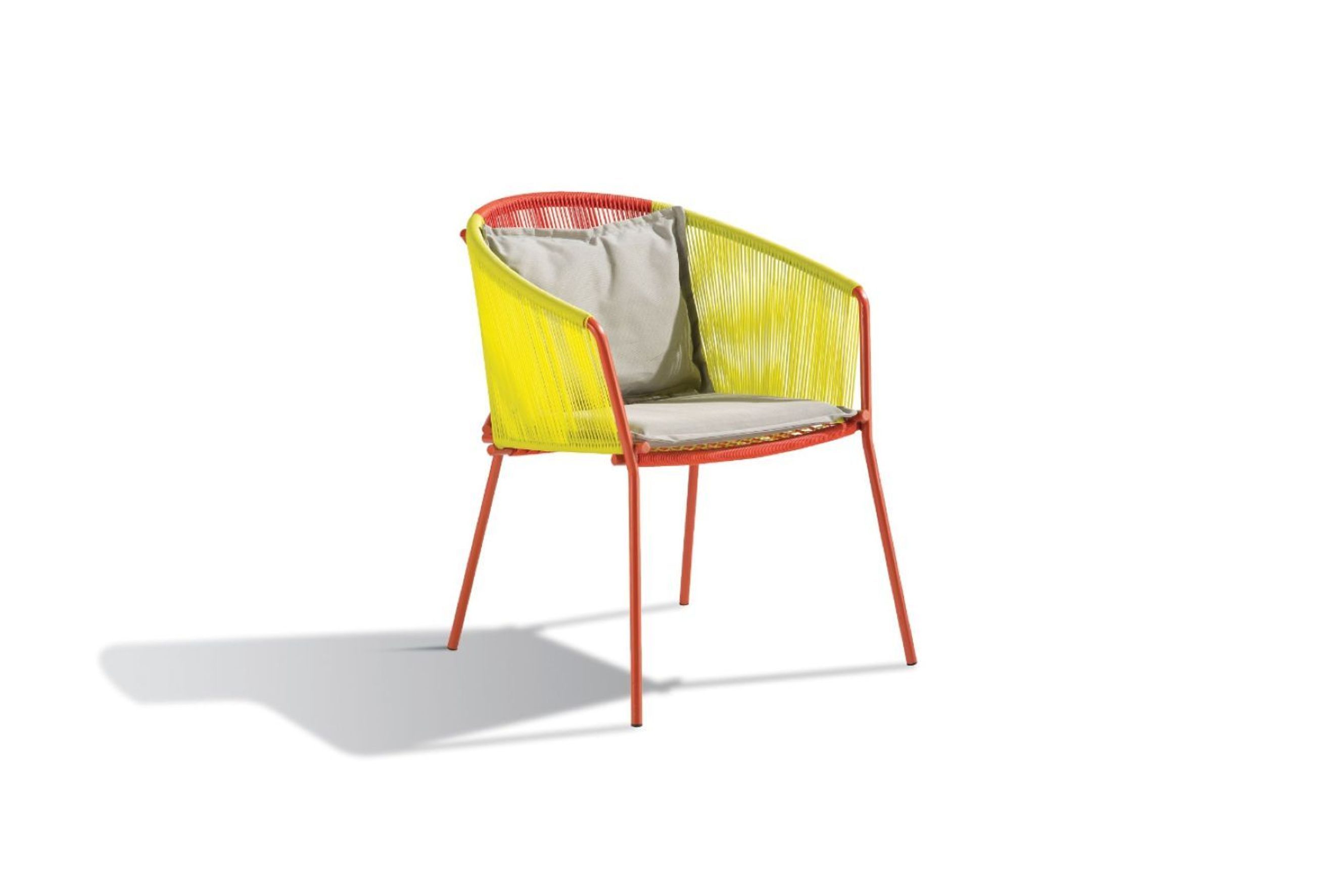 Traveler Outdoor Dining Armchair