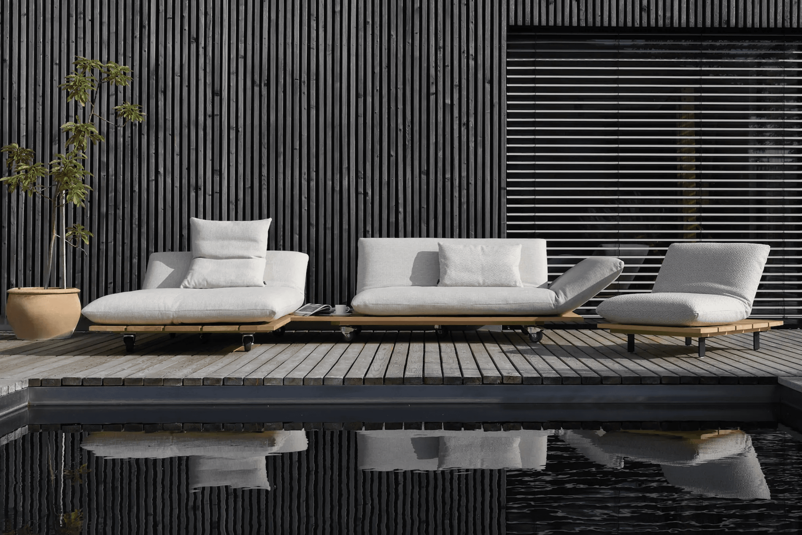 Akito Outdoor Sofa