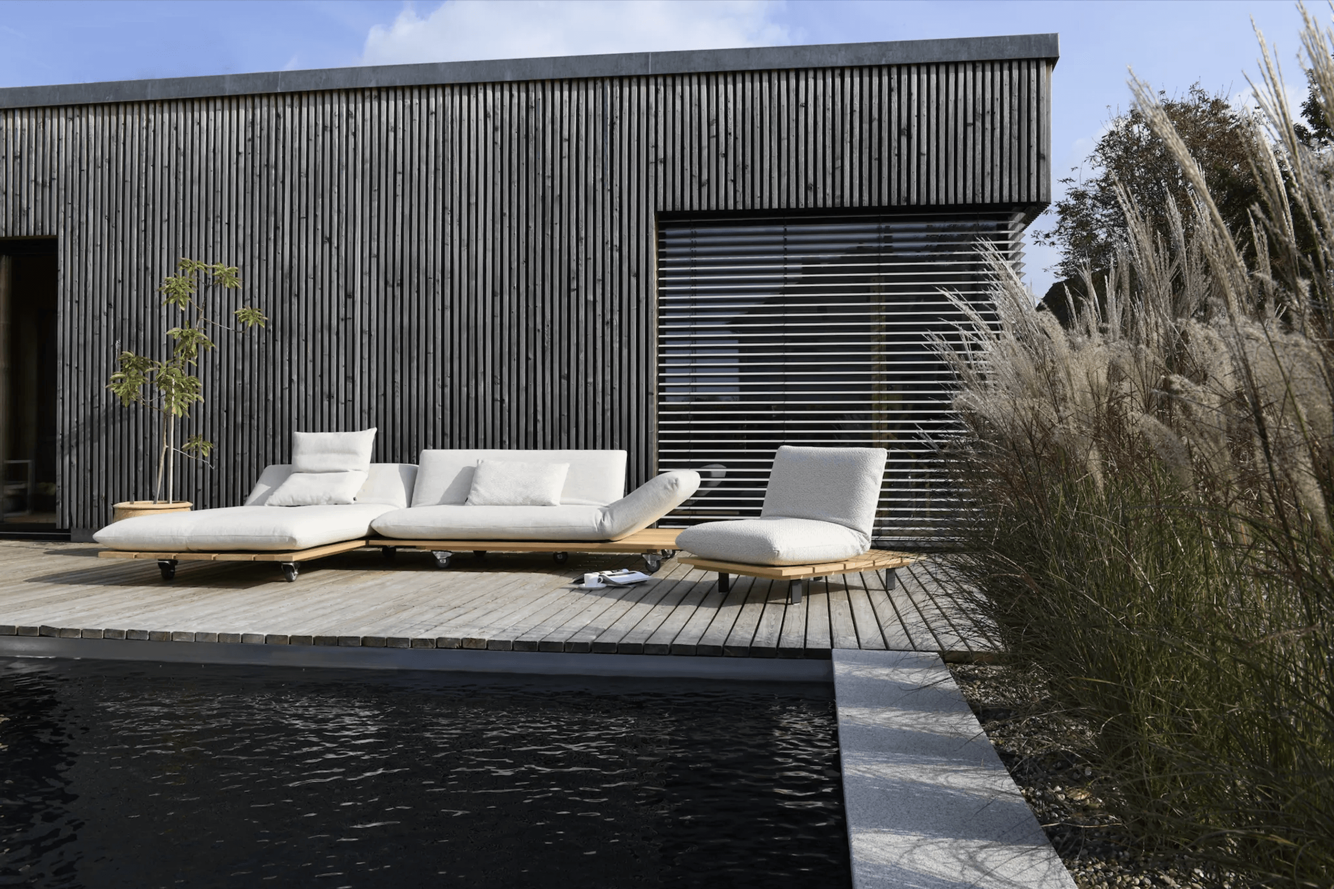 Akito Outdoor Sofa