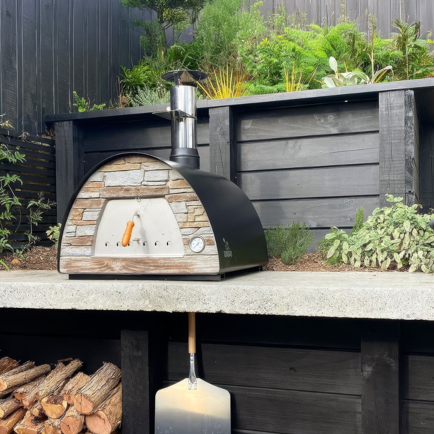 Maximus Schist Face 70 x 70cm | Woodfired Oven