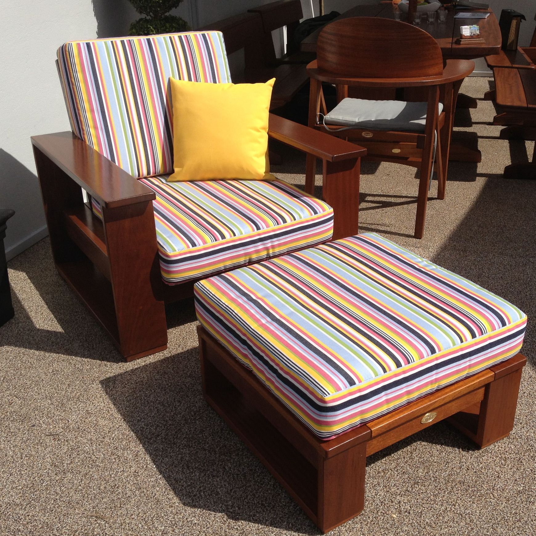 Lounge Chair & Ottoman