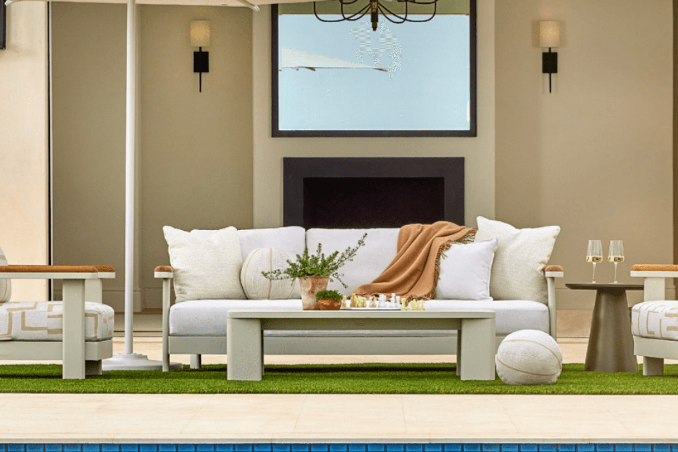 Luca Sofa w/Teak