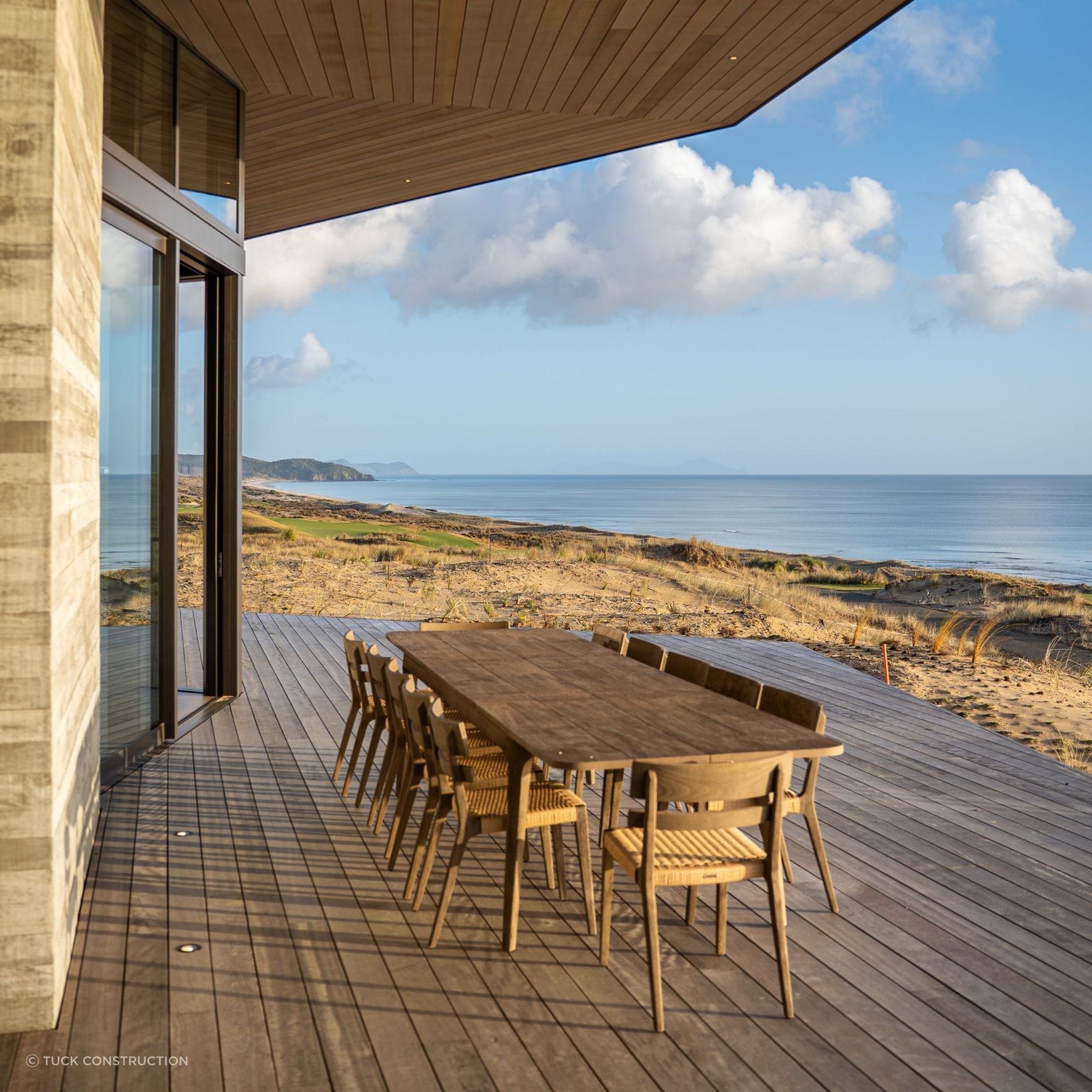 Paralel 250–300cm Extendable Outdoor Dining Table