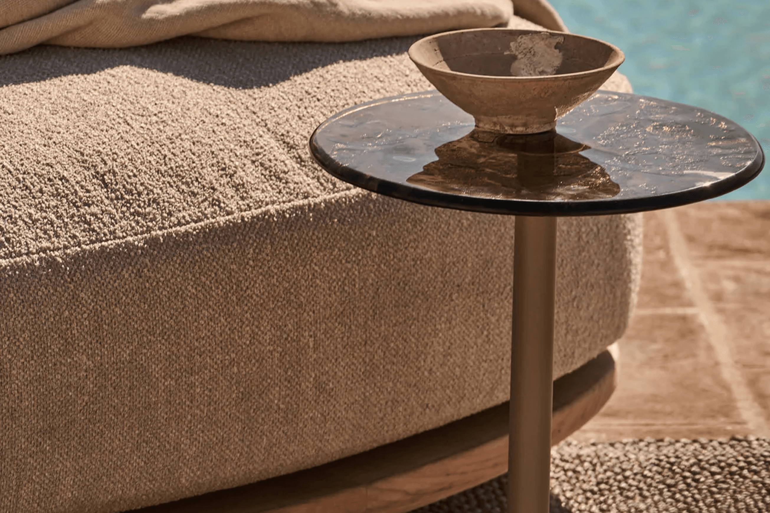 Mare Side Table