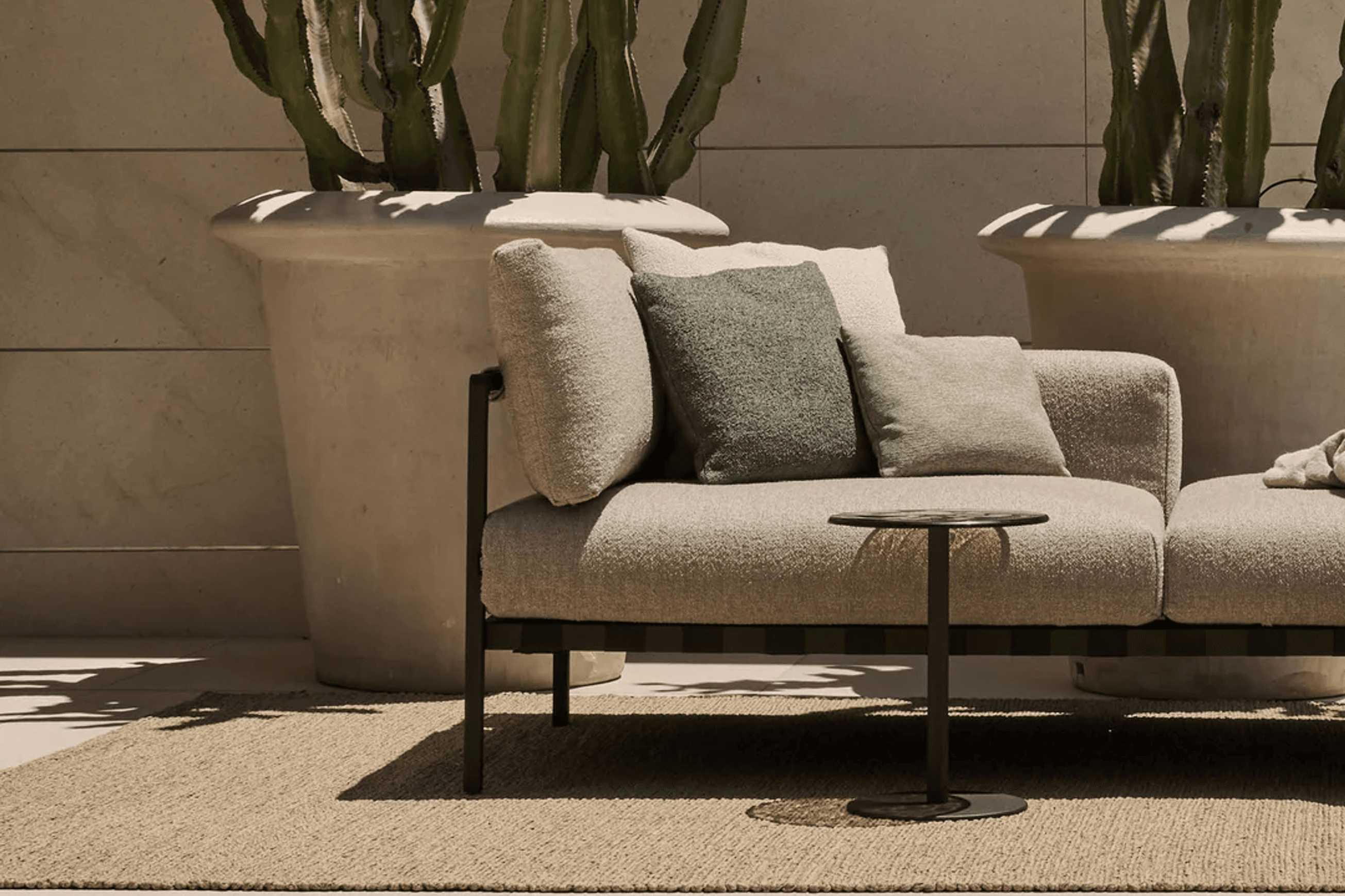 Mare Side Table