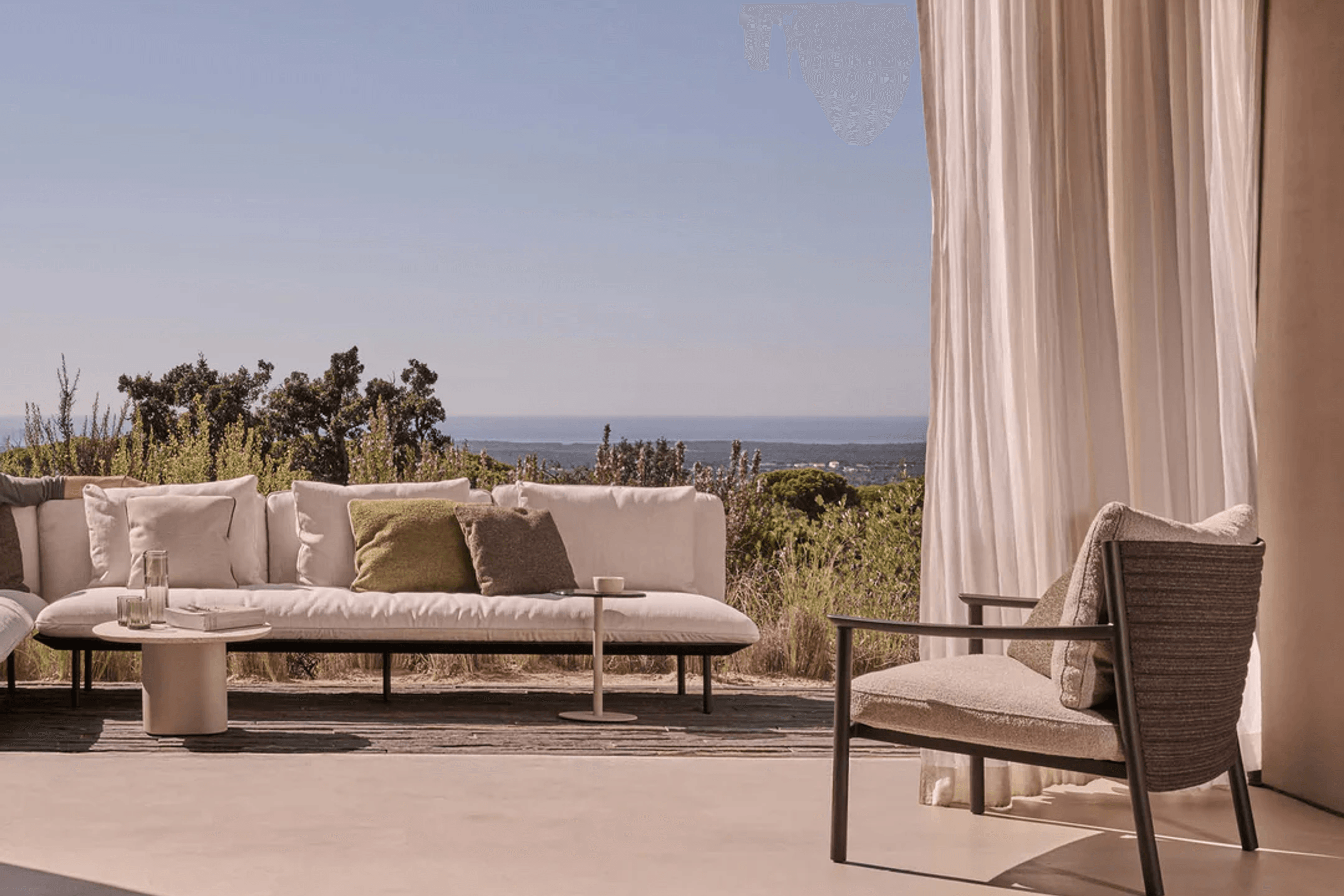 Mare Side Table