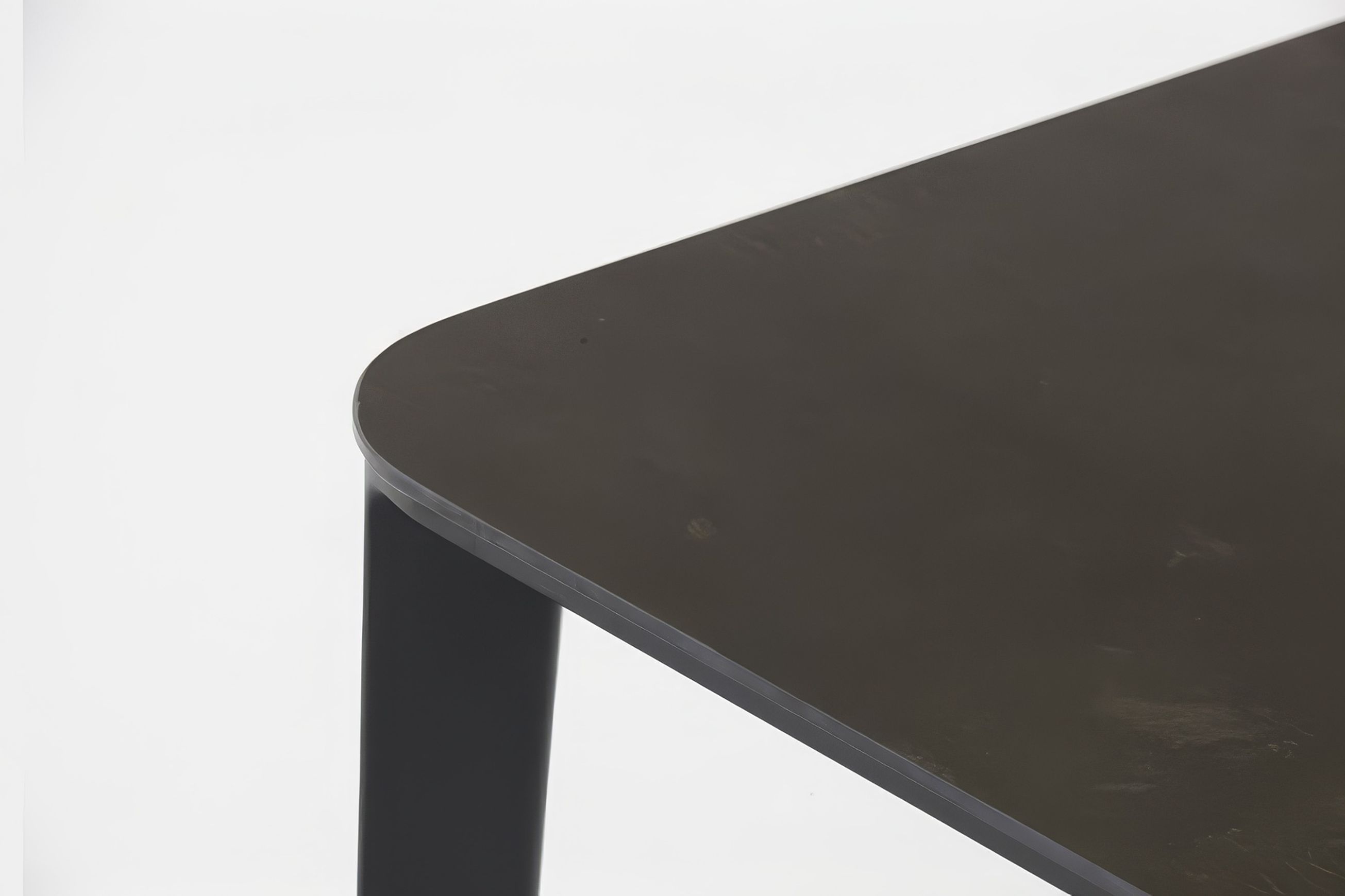 Helsinki Table