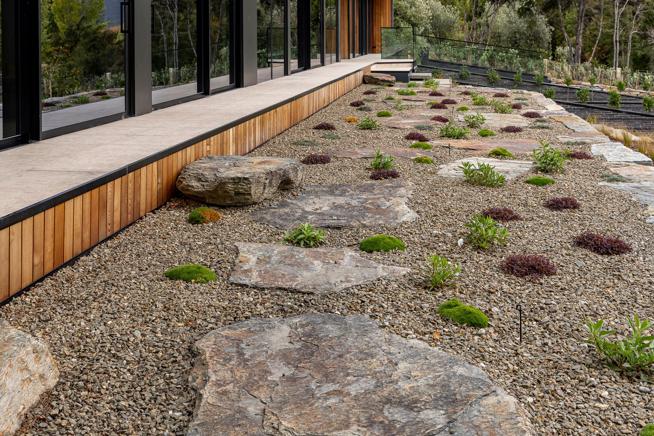 Flagstones and Large Format Paving