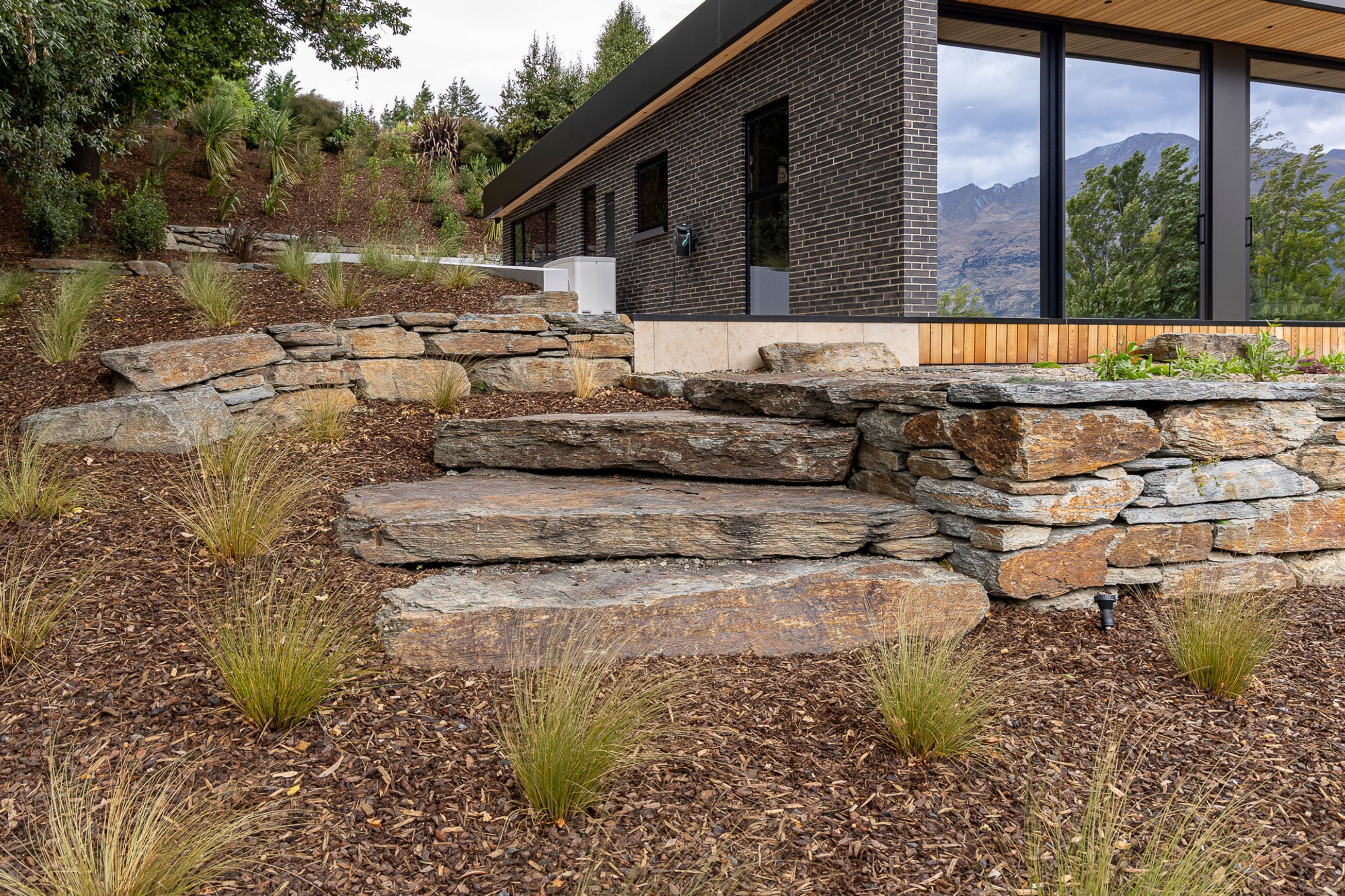 Flagstones and Large Format Paving