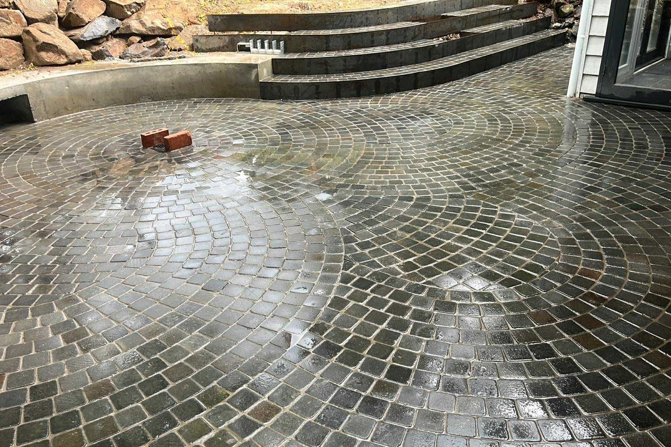 Tumbled Bluestone Cobble