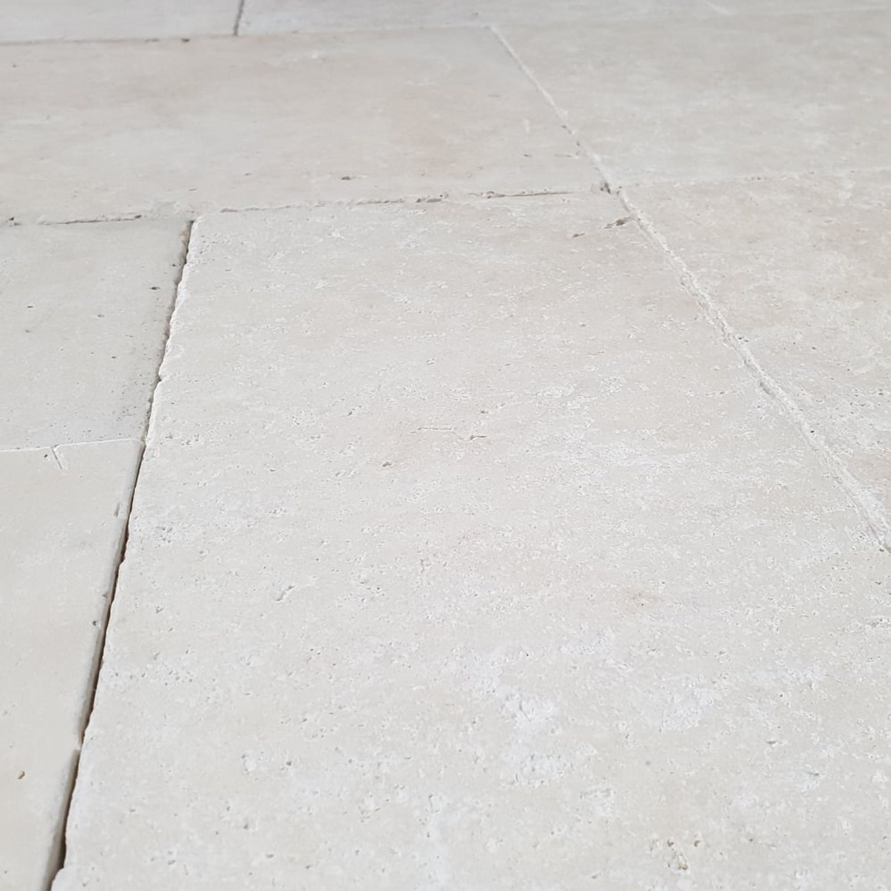 30mm Ivory Travertine French Pattern Pavers