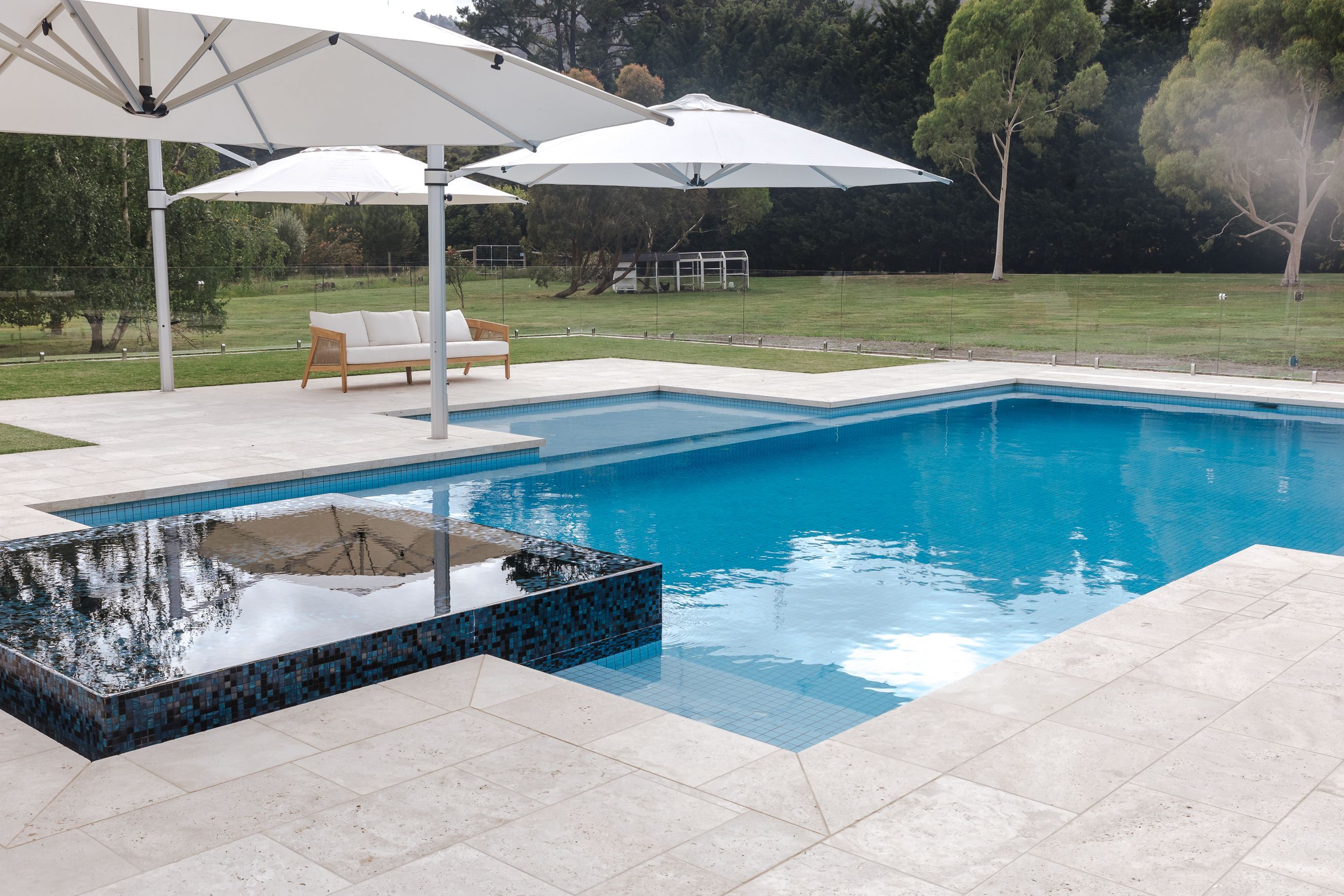 Premium Classic Travertine Coping
