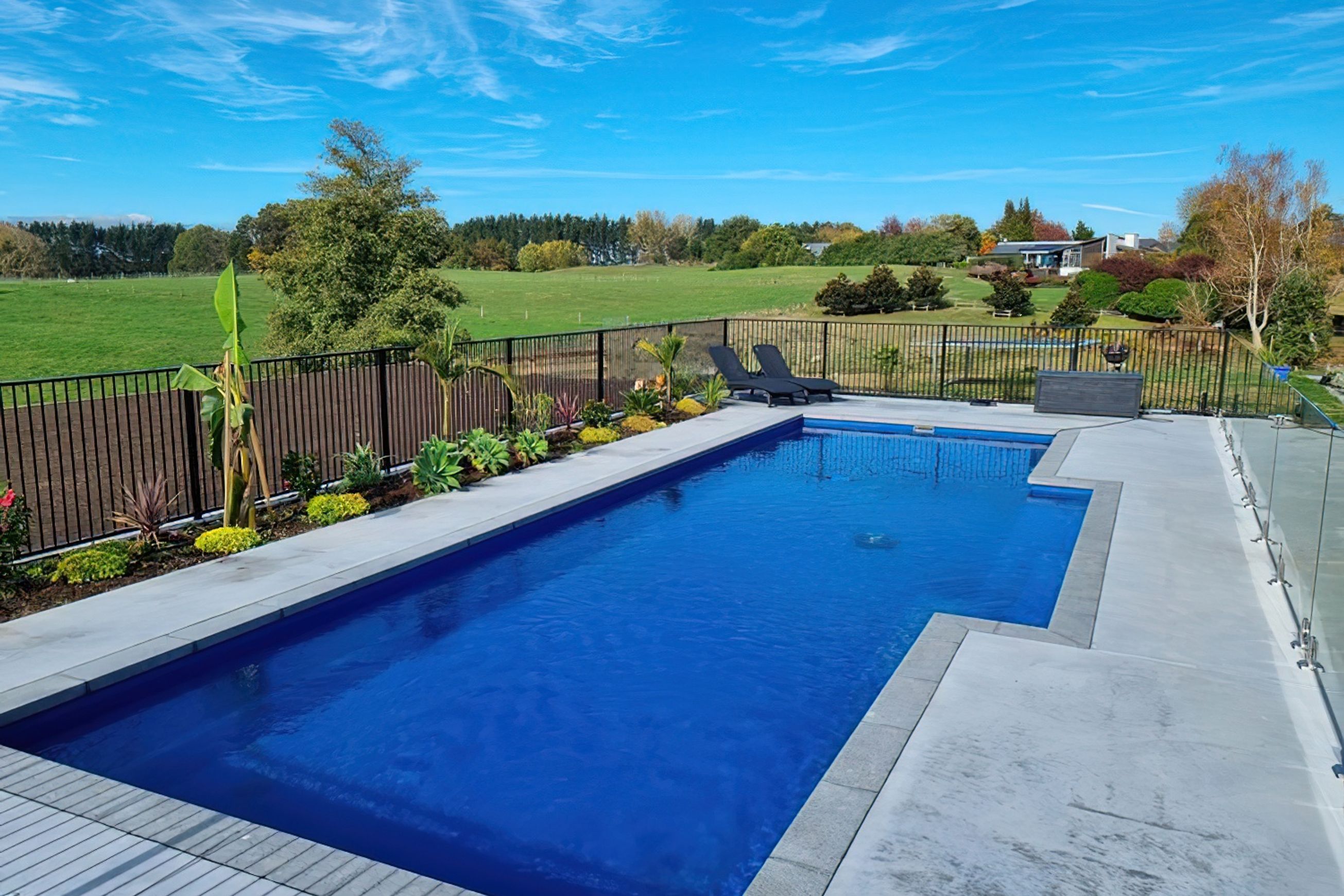 Black Granite | Paving