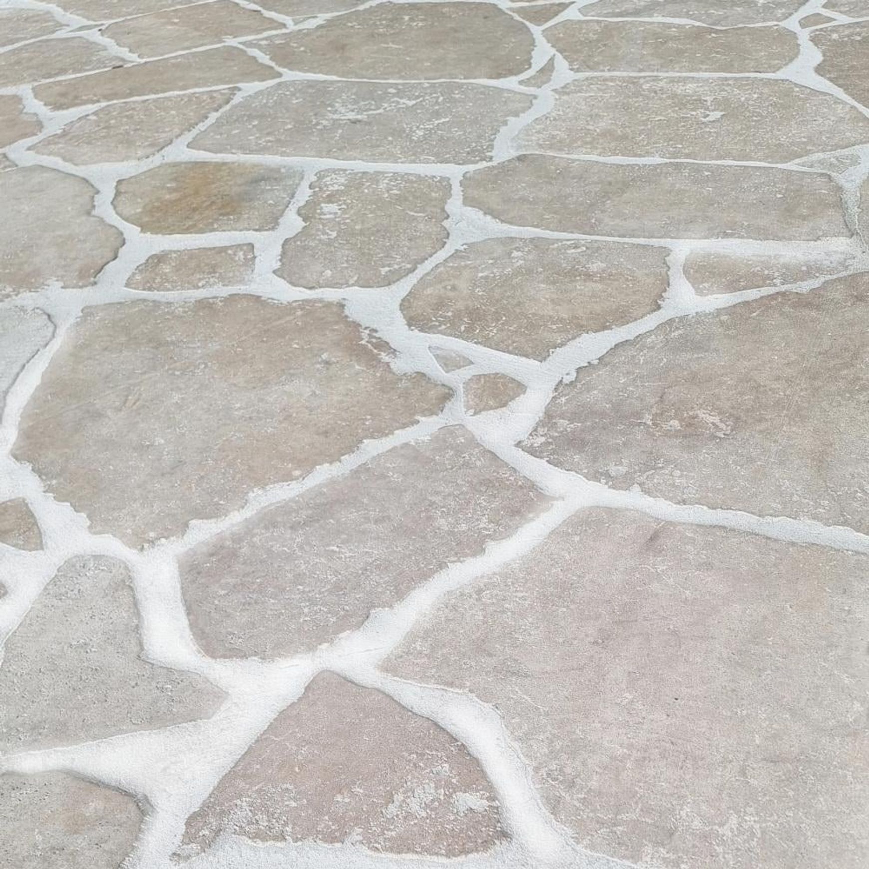 20mm Classic Linen Crazy Paving