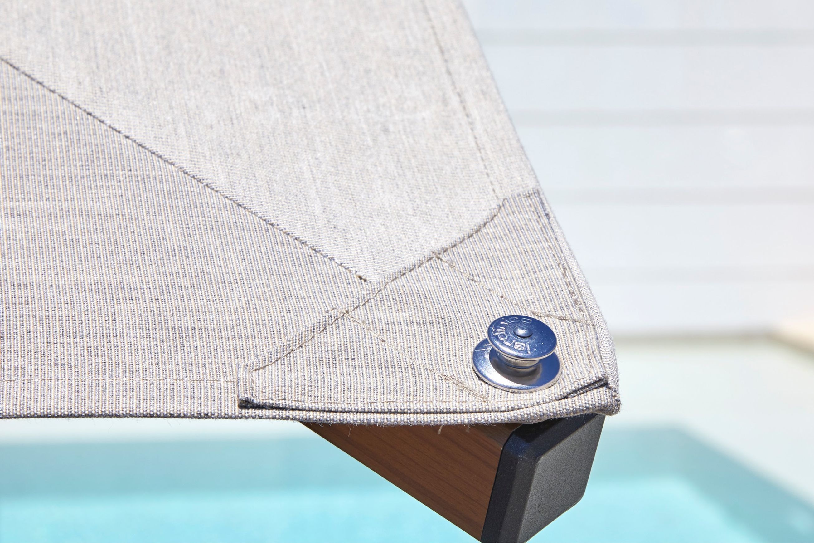 Lux 401 Outdoor Umbrella