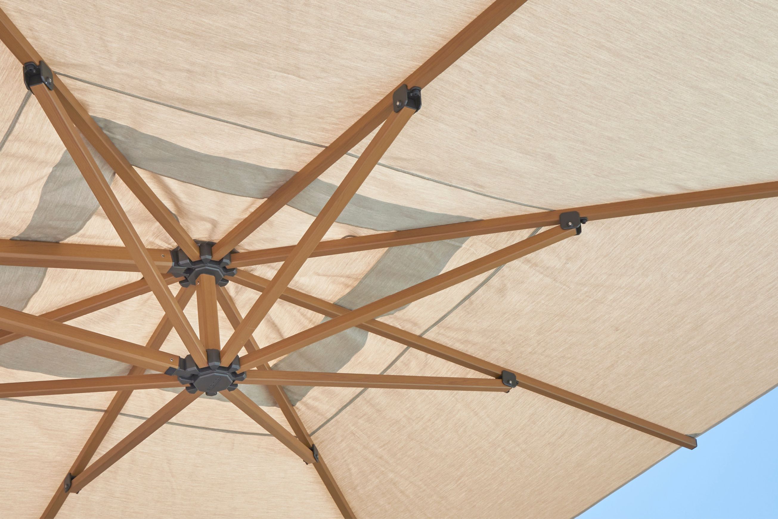 Lux 401 Outdoor Umbrella