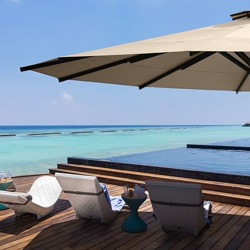 Grande Patio Umbrella | Caravita