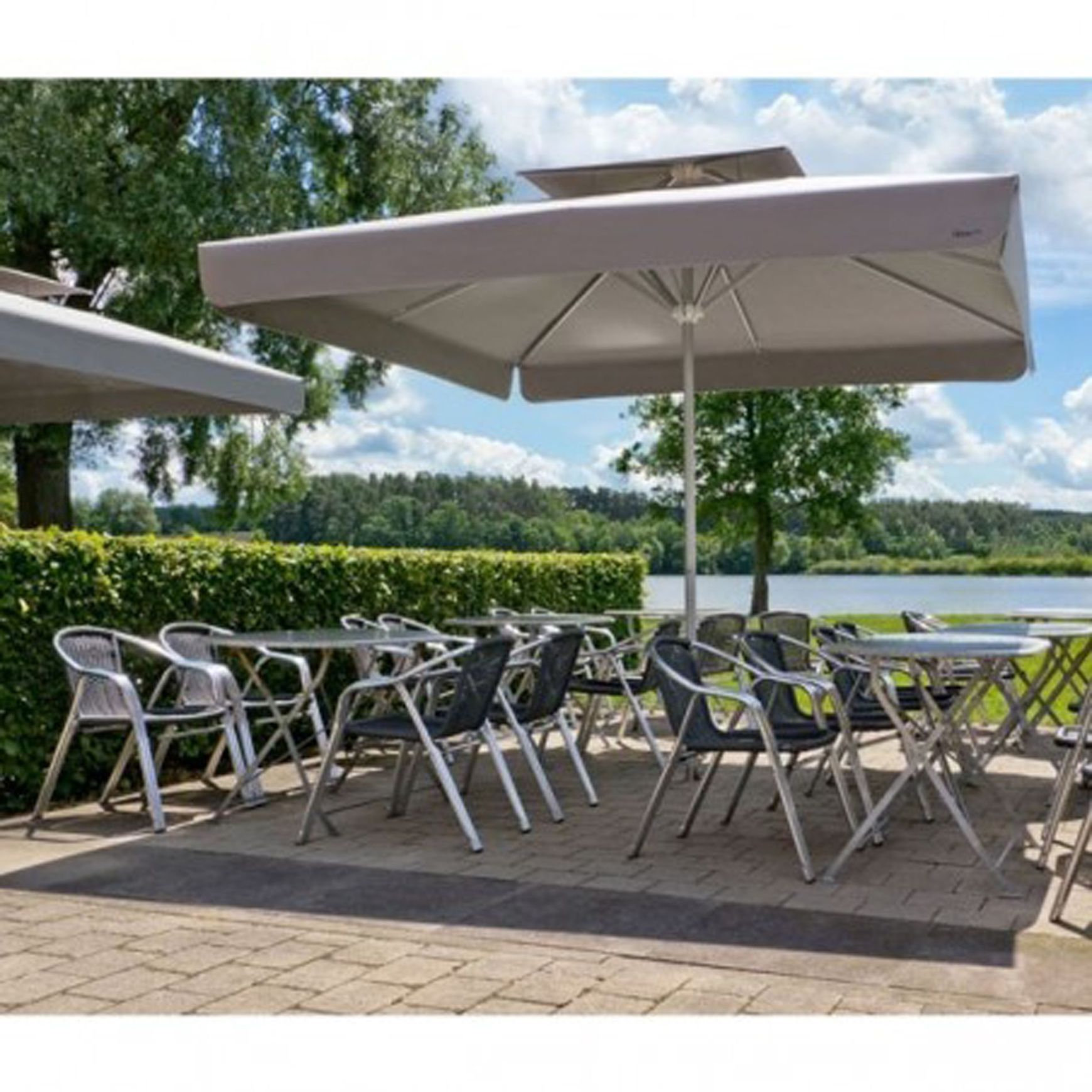 Samara Patio Umbrella | Caravita