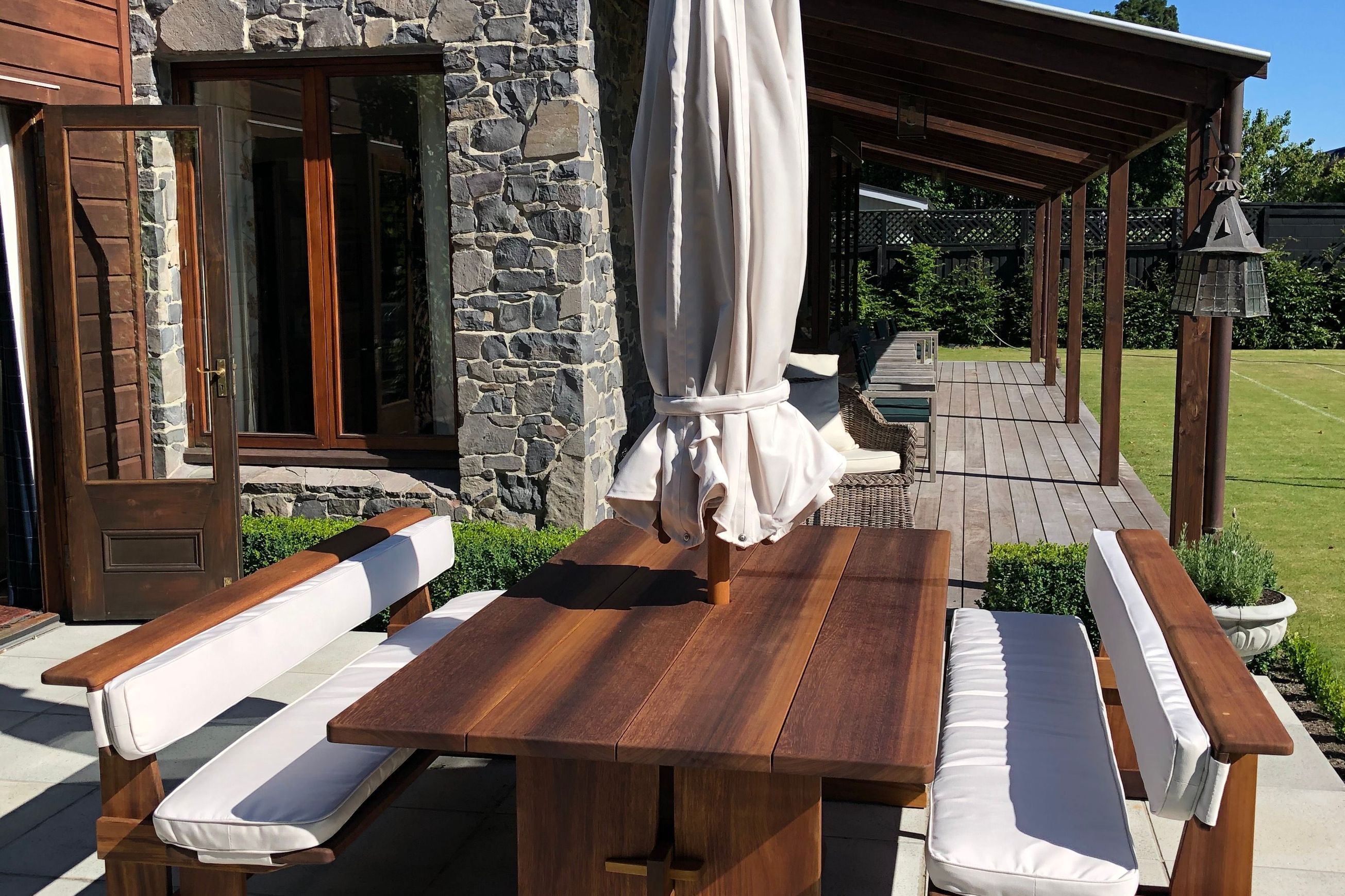 Rectangle Table Suite 2100