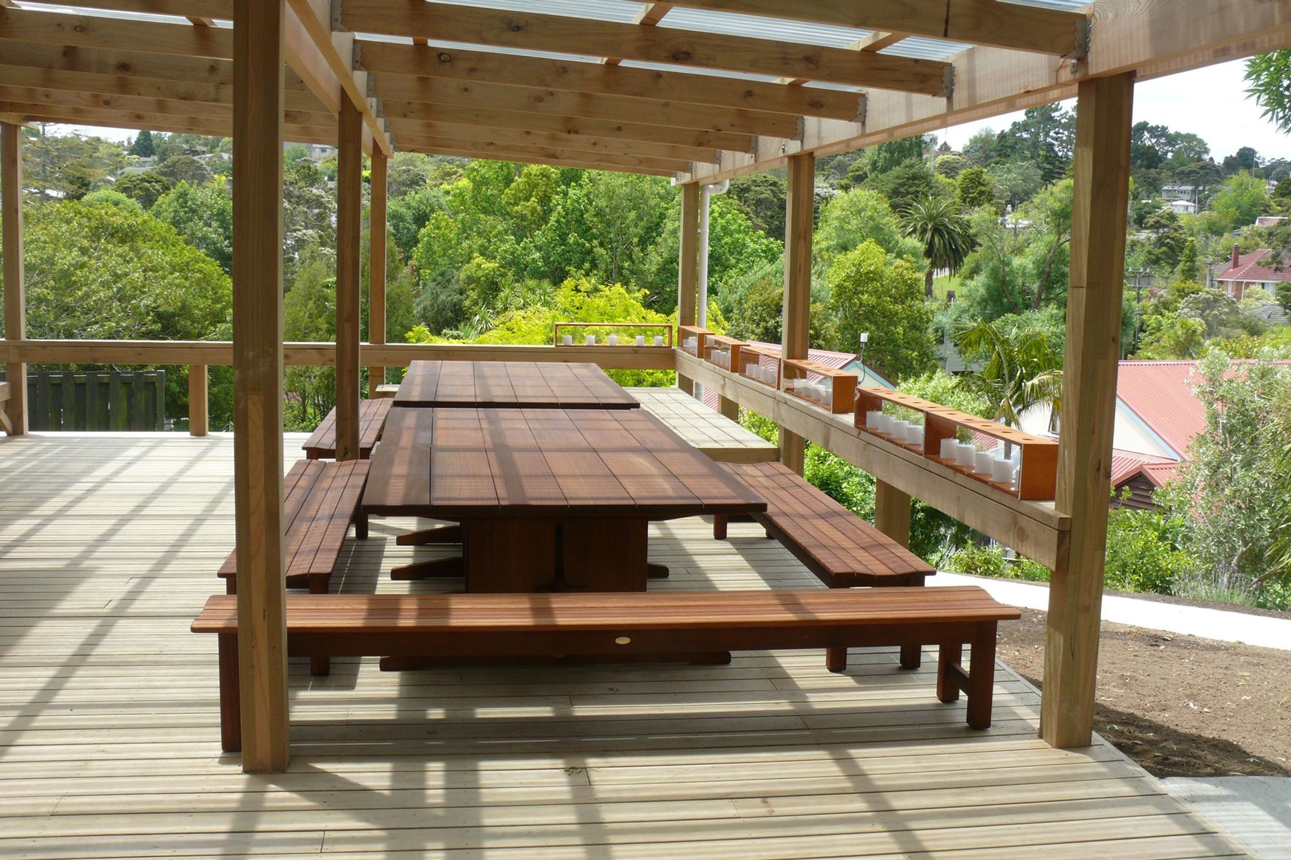 Square Table Suite