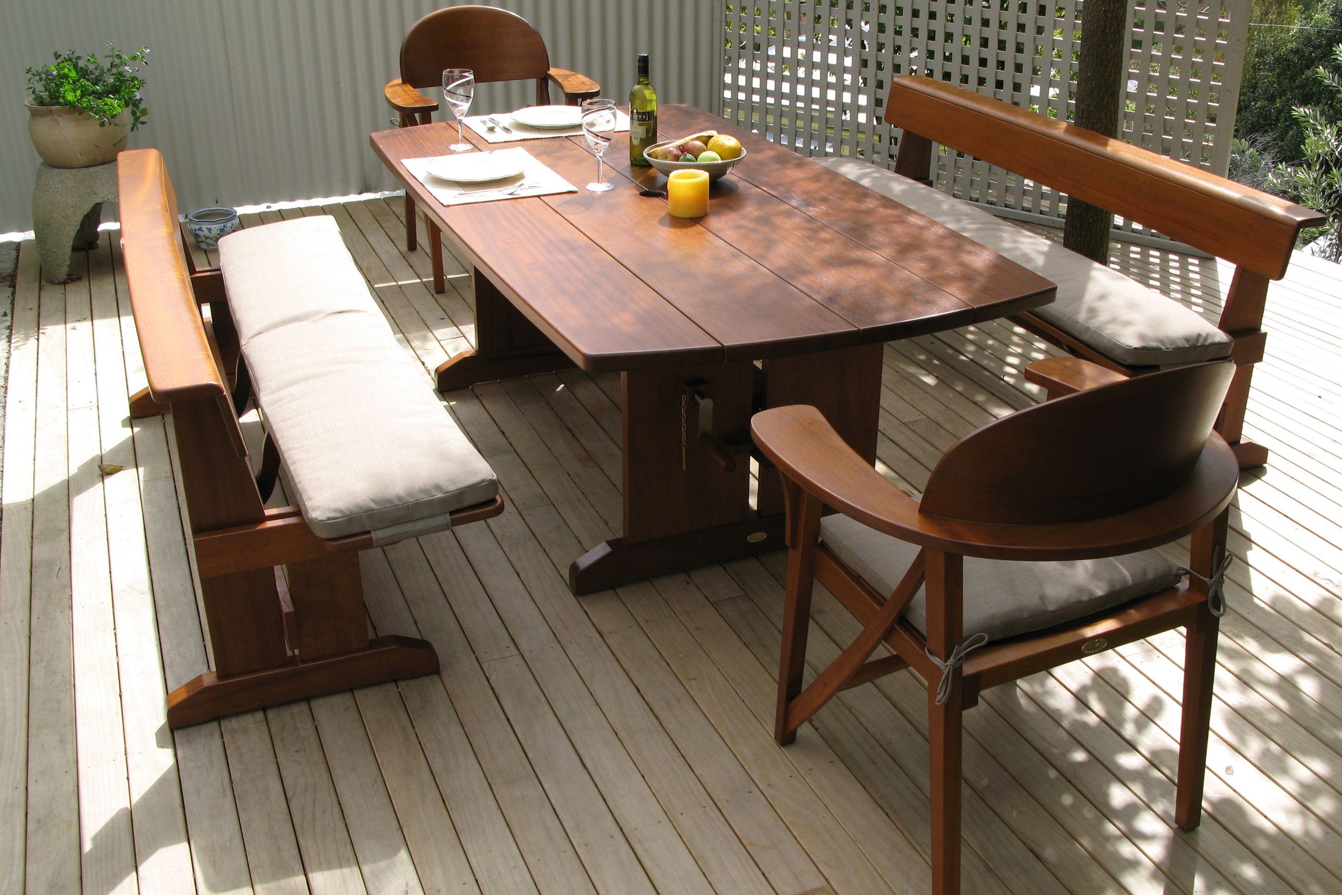 Rectangle Table Suite 2100