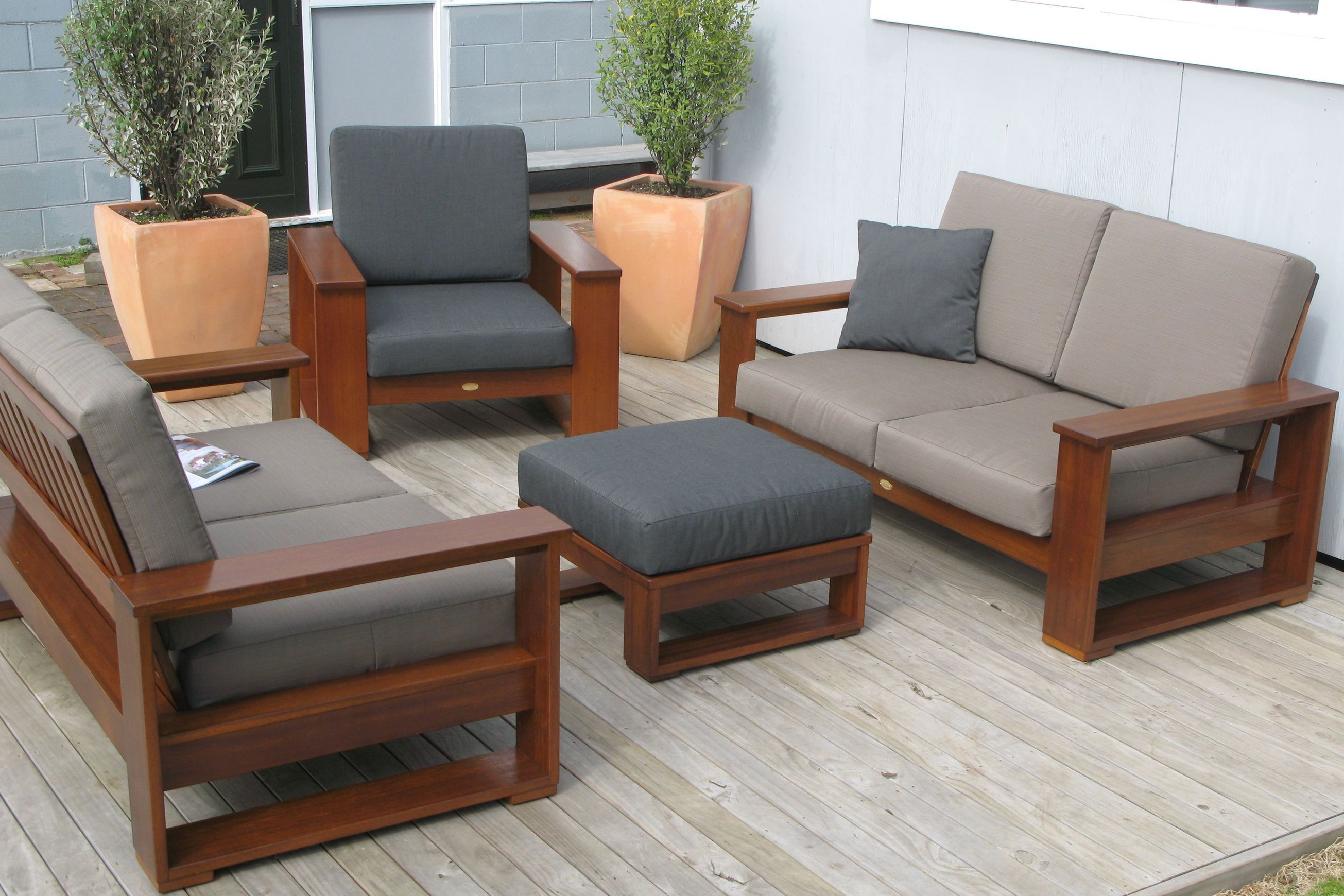 Lounge Chair & Ottoman