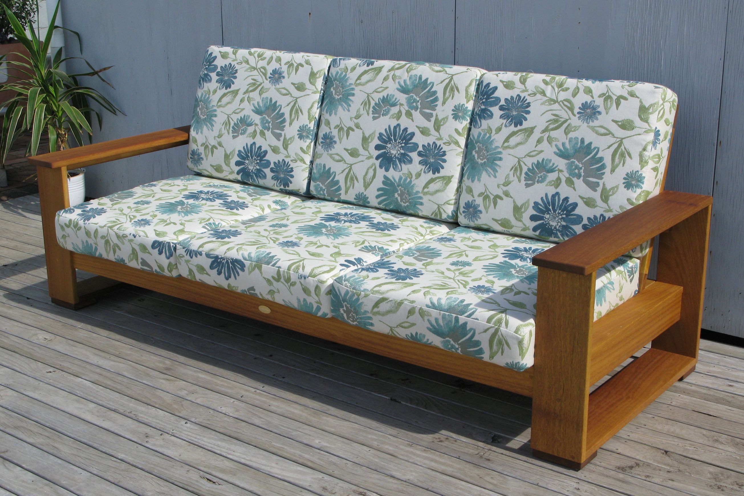 Lounge Sofas - 3 Seater