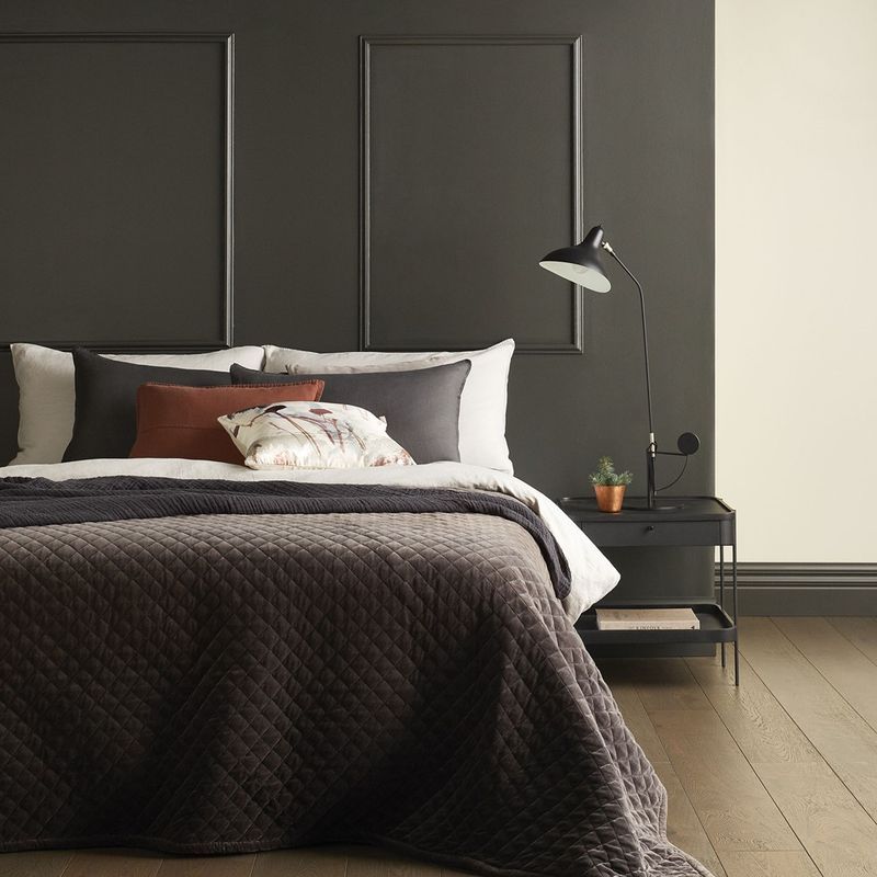 Eggshell Acrylic Paint in River Stone