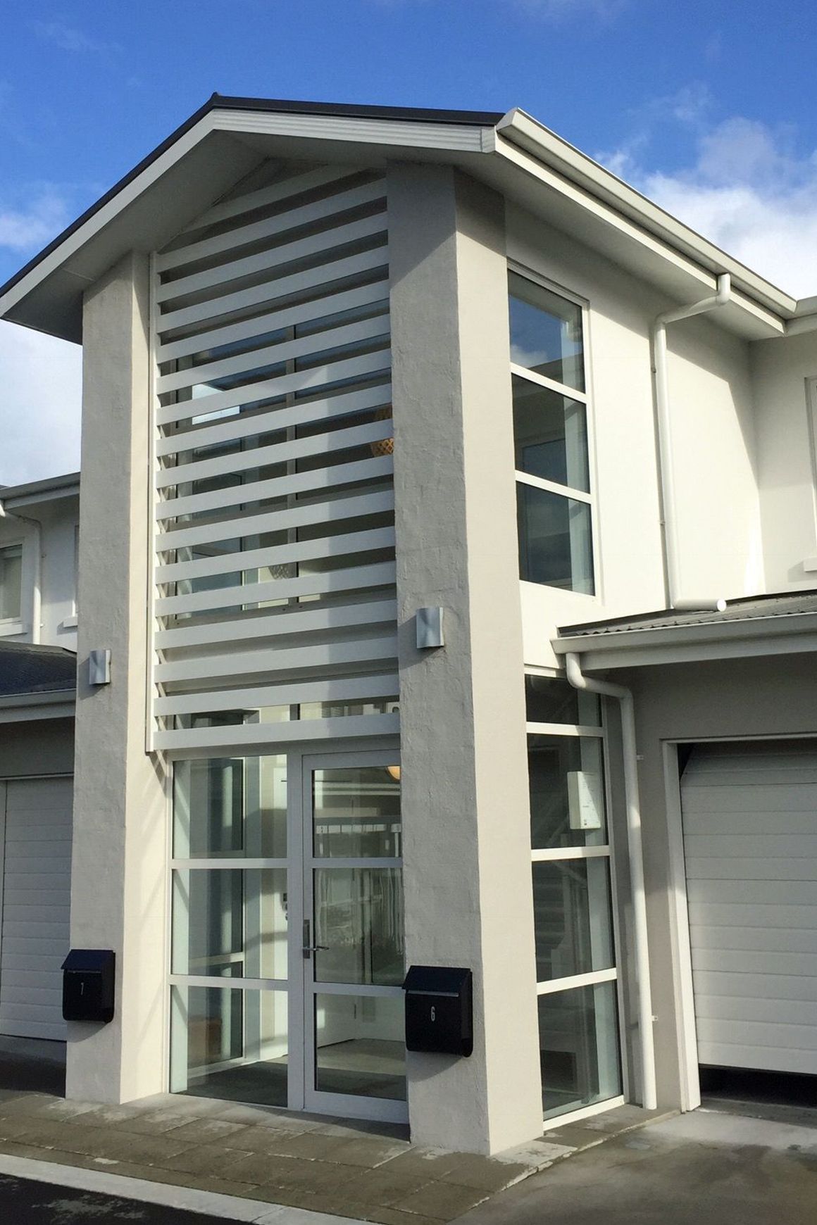 Louvrelite® Gable Sun Shade