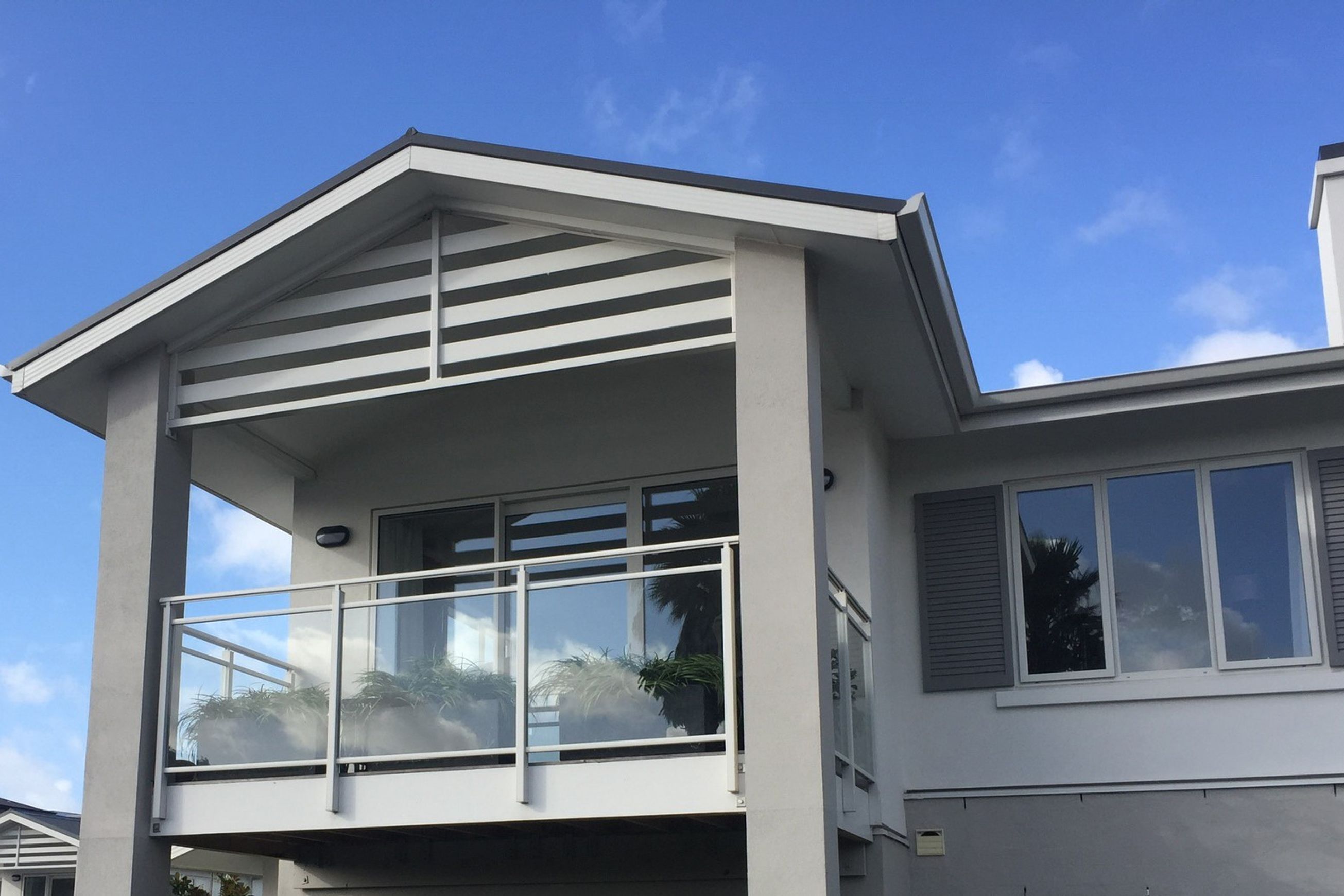 Louvrelite® Gable Sun Shade