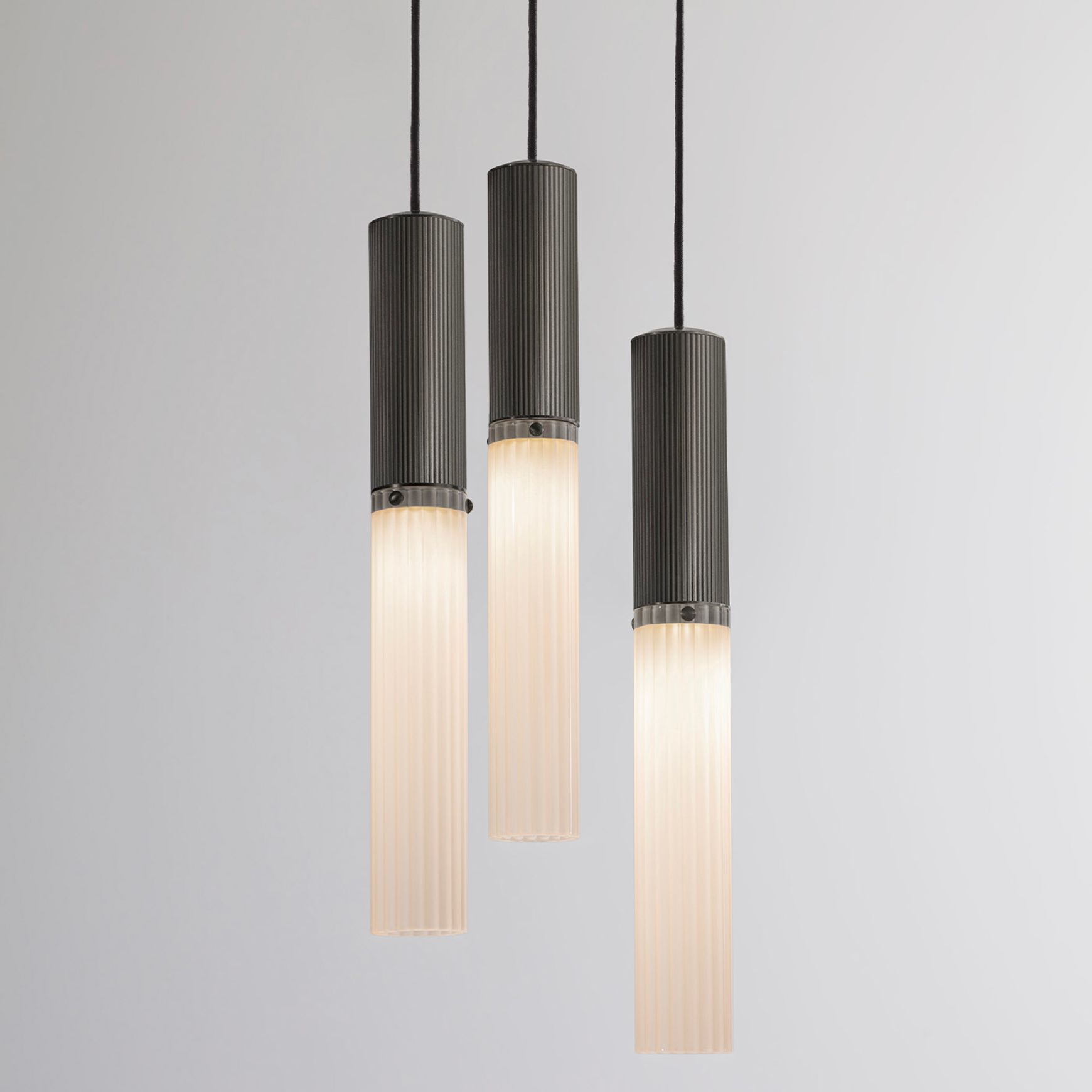 Flume Alabaster 3lt Pendant Light