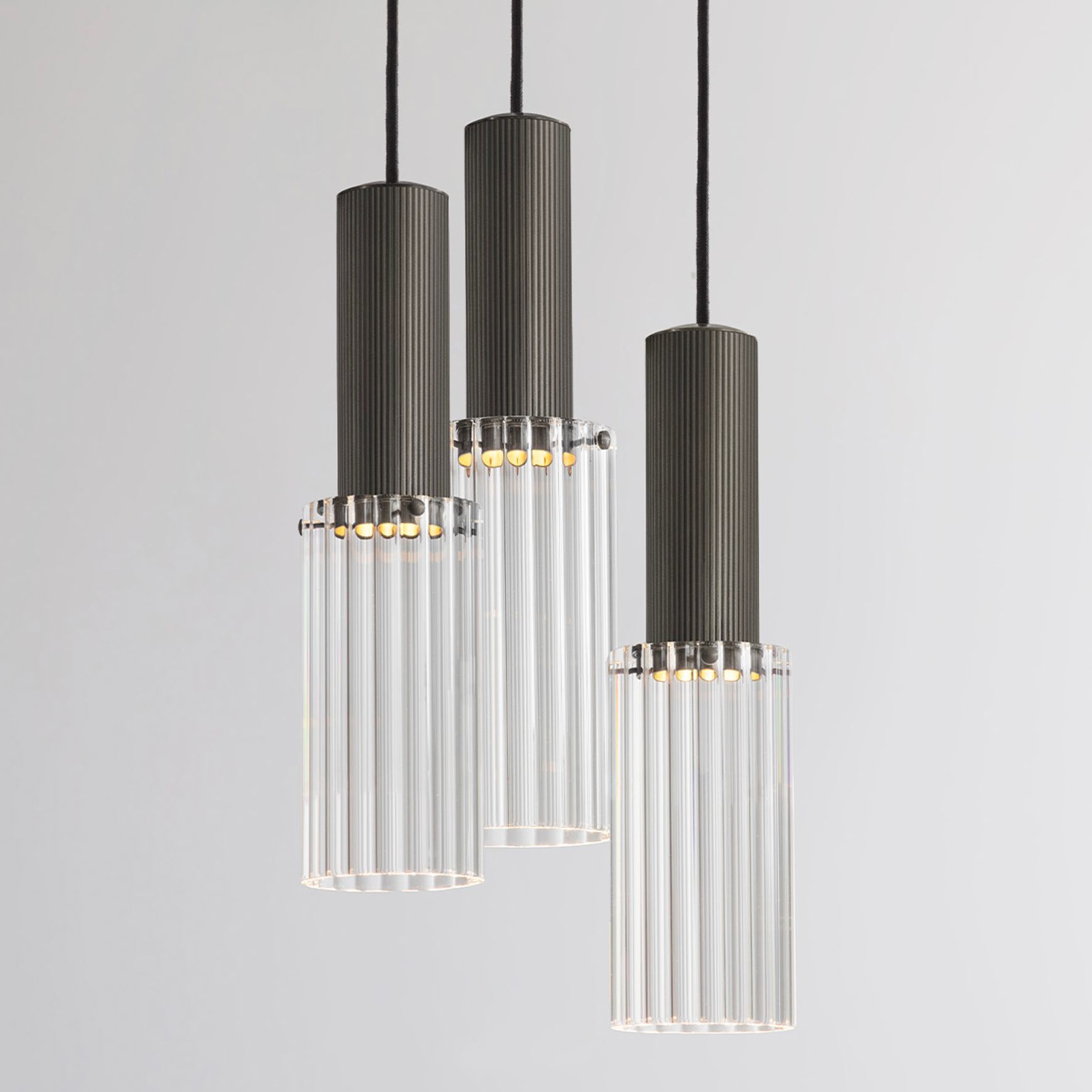 Flume Large 3lt Pendant Light