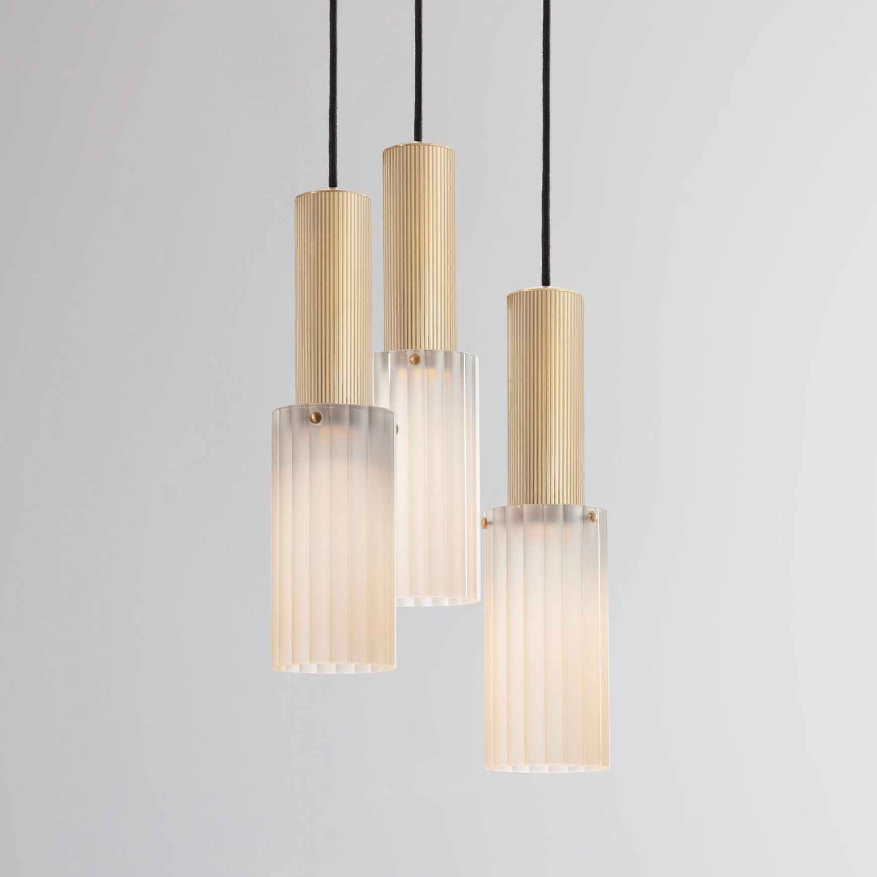 Flume Large 3lt Pendant Light