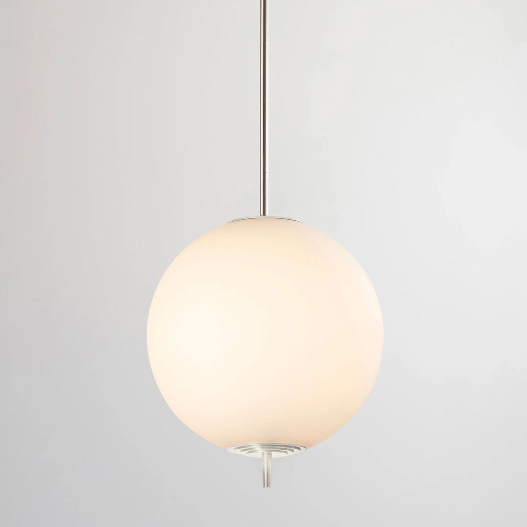 Nova Globe Pendant Light