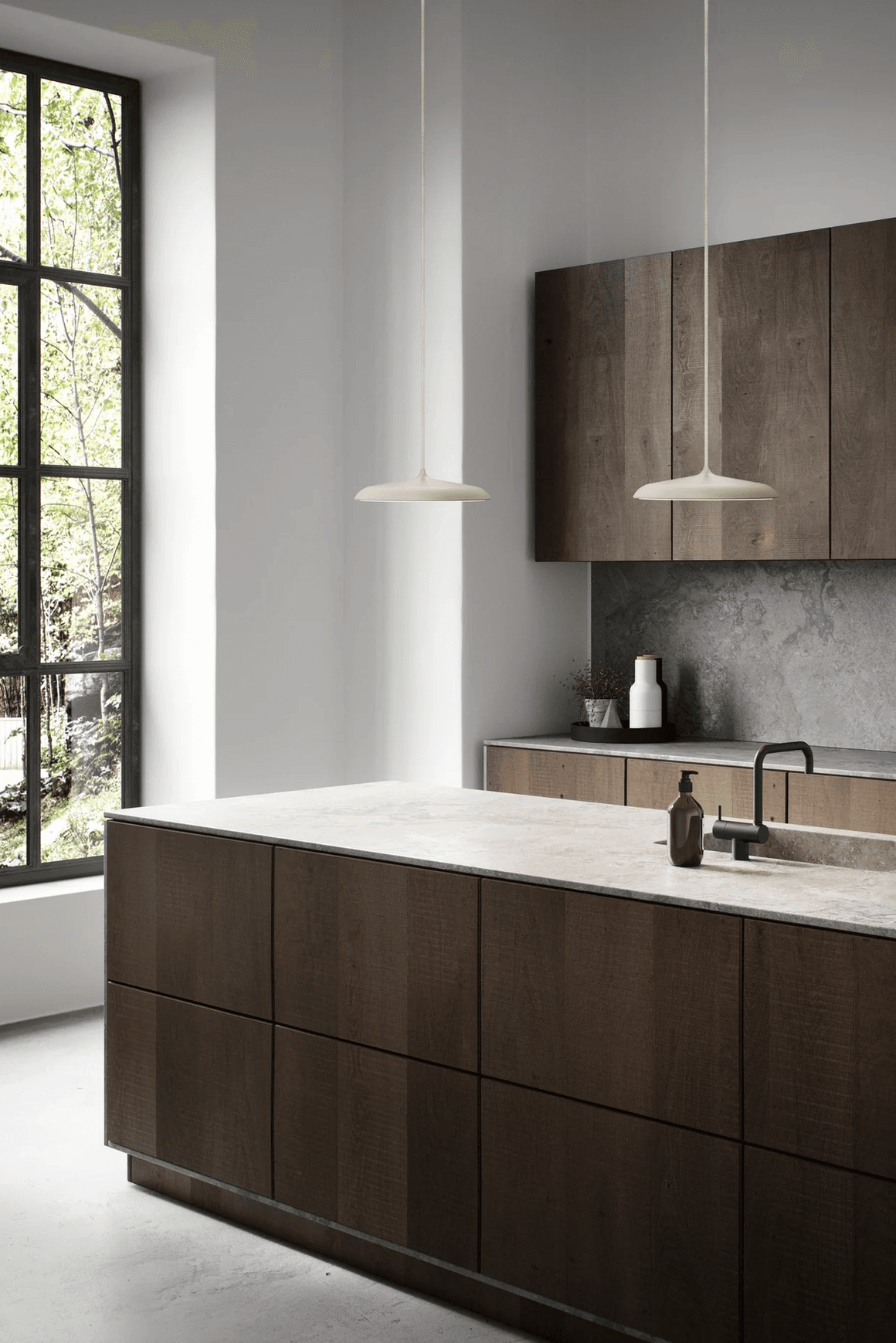 Artist 25 Pendant Light