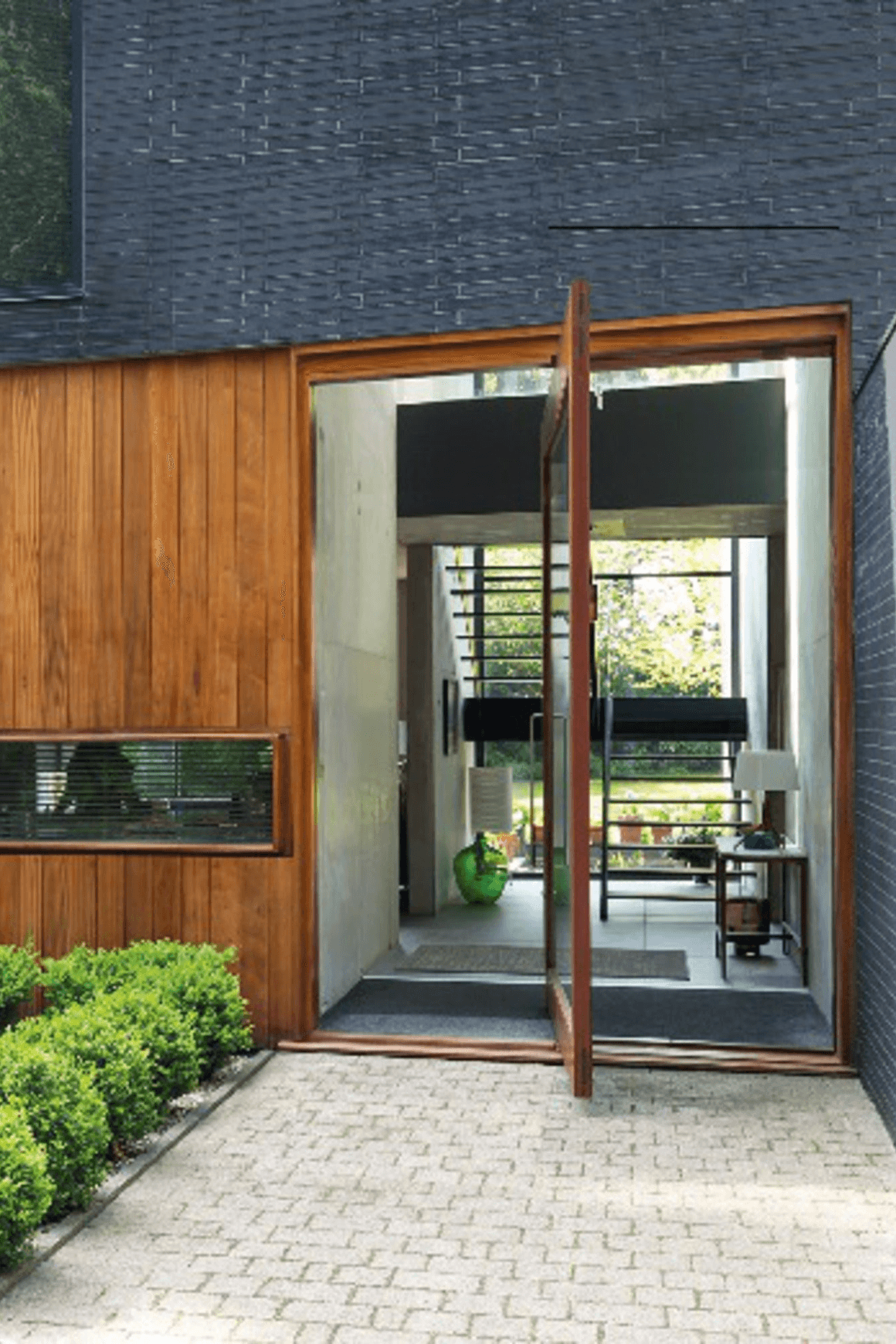 IN.05.500 Pivot for Single or Double Action Doors 500kg