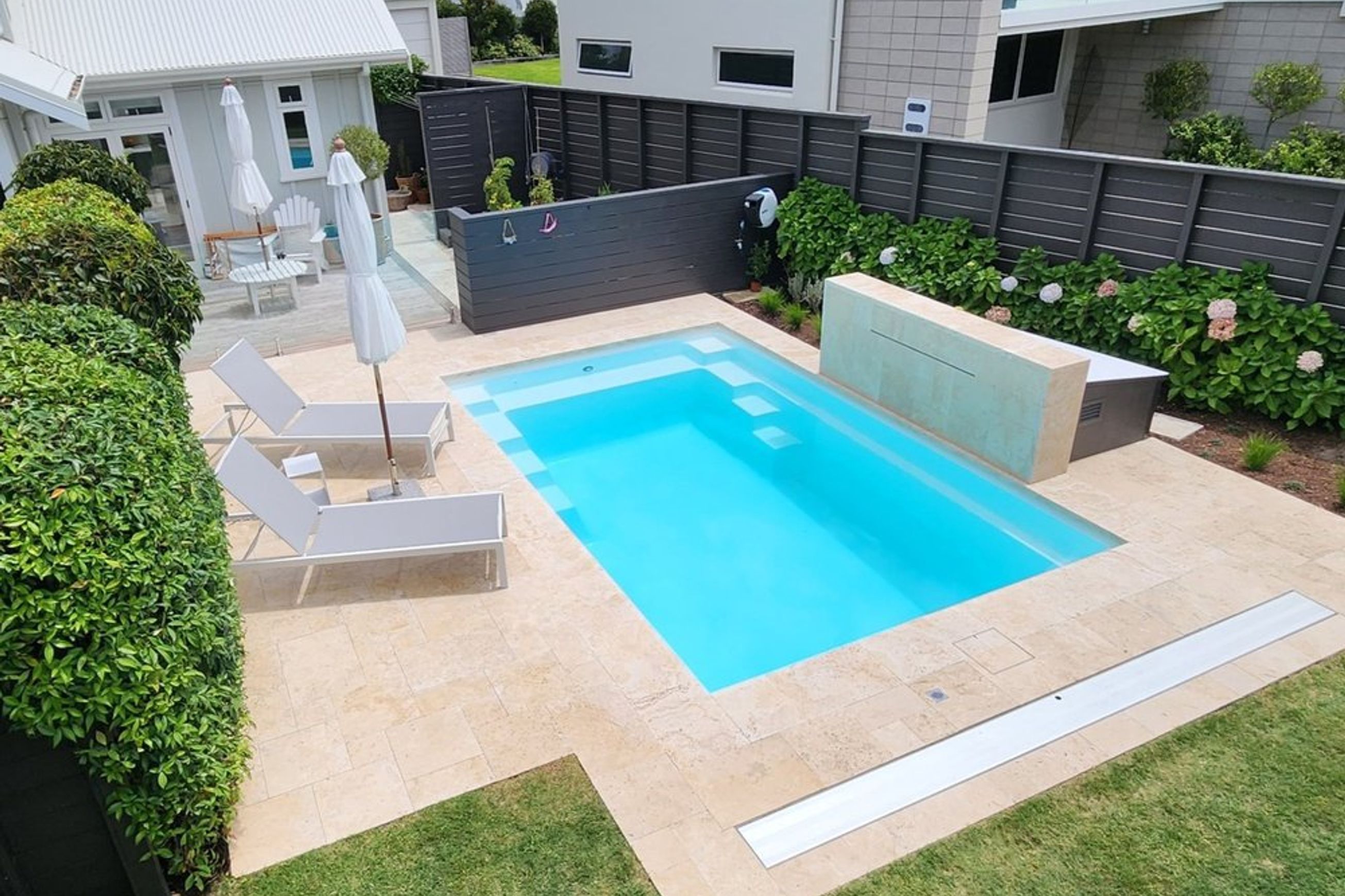 Pool Coping - Drop Face
