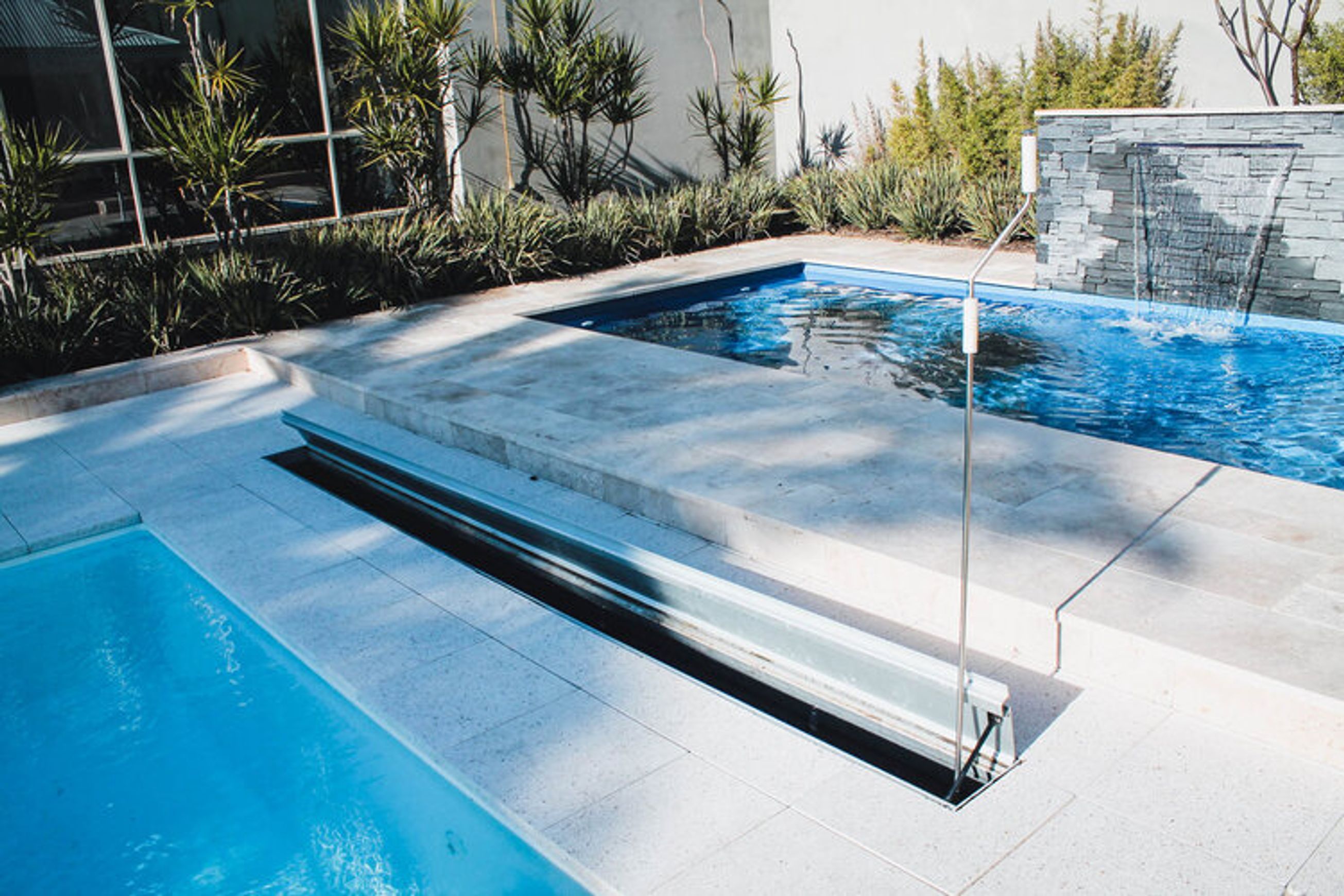 Sunline Rollaway Cover Unit