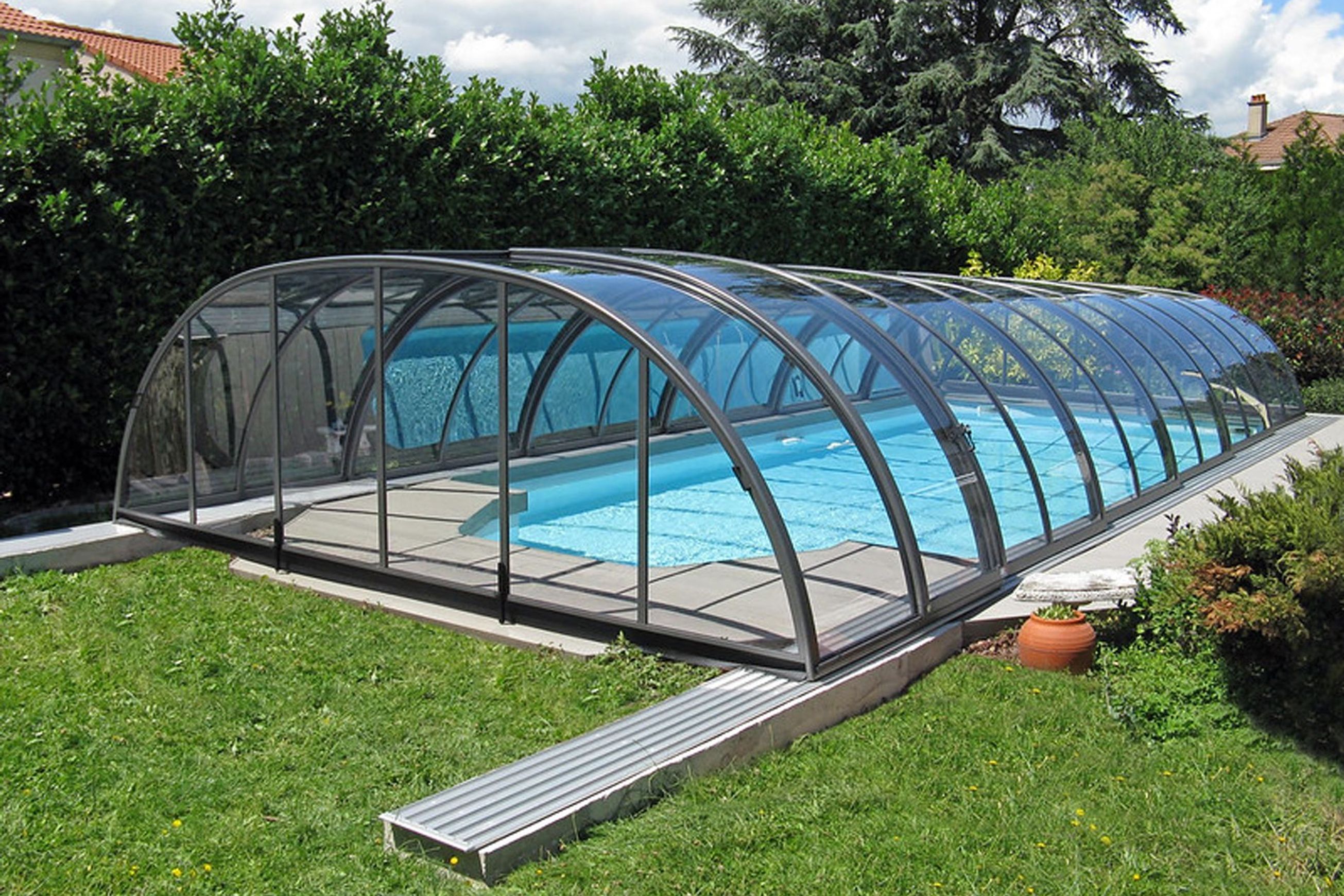 Laguna Neo Pool Enclosure
